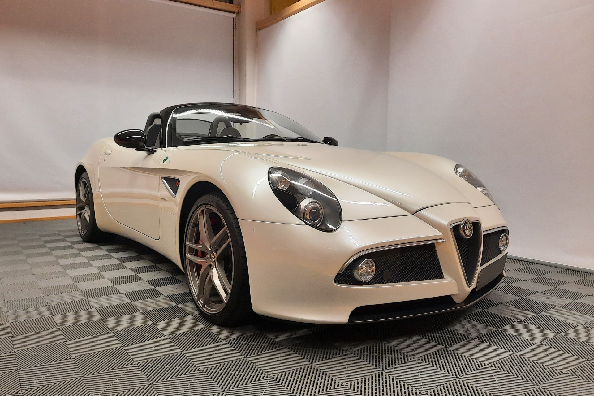 2010 Alfa Romeo 8C Spider