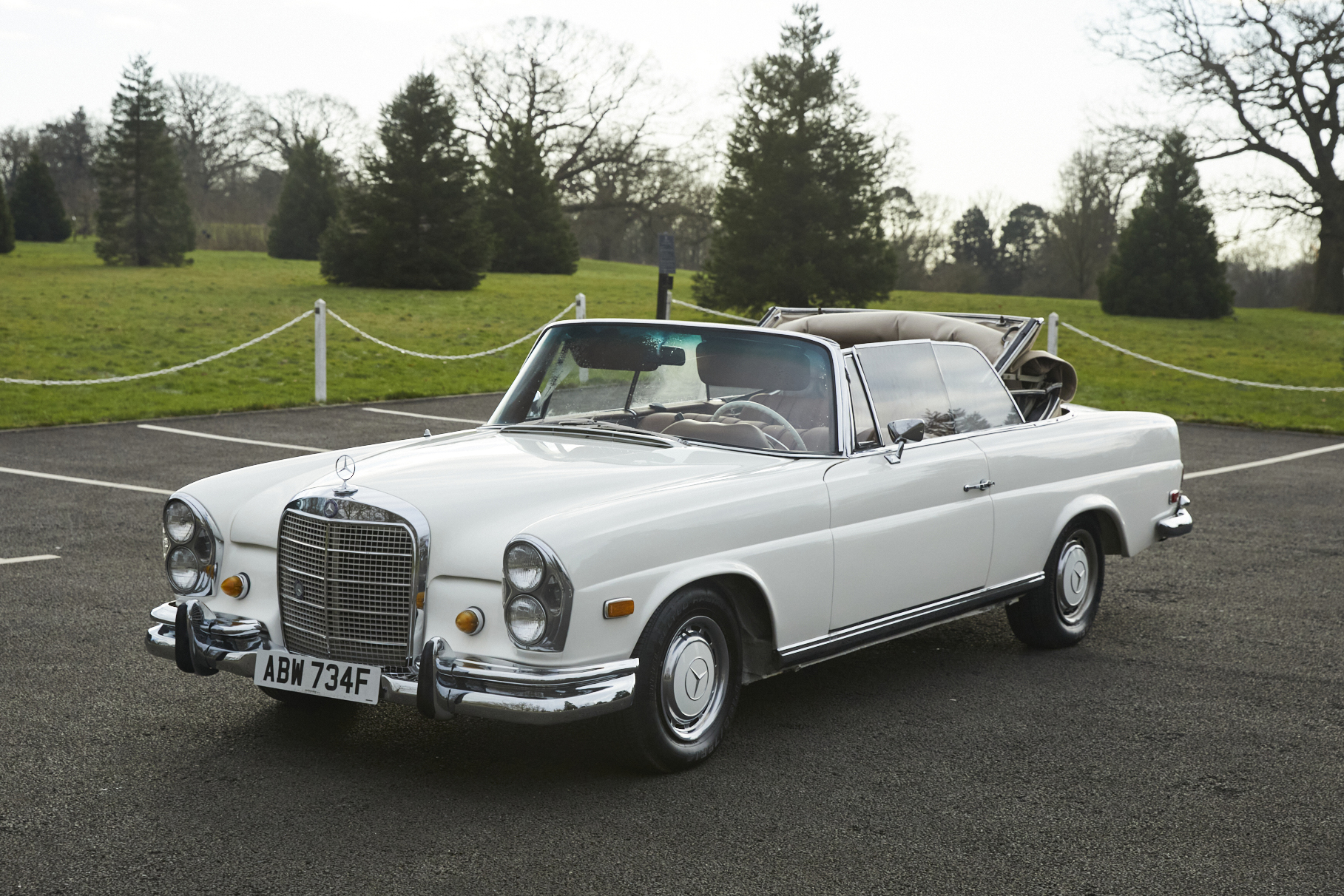 1968 Mercedes-Benz (W111) 280 SE Cabriolet - LHD