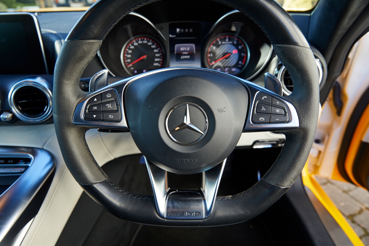 Llaveros de la colección Mercedes-Benz con iluminación - Mercedes-Benz