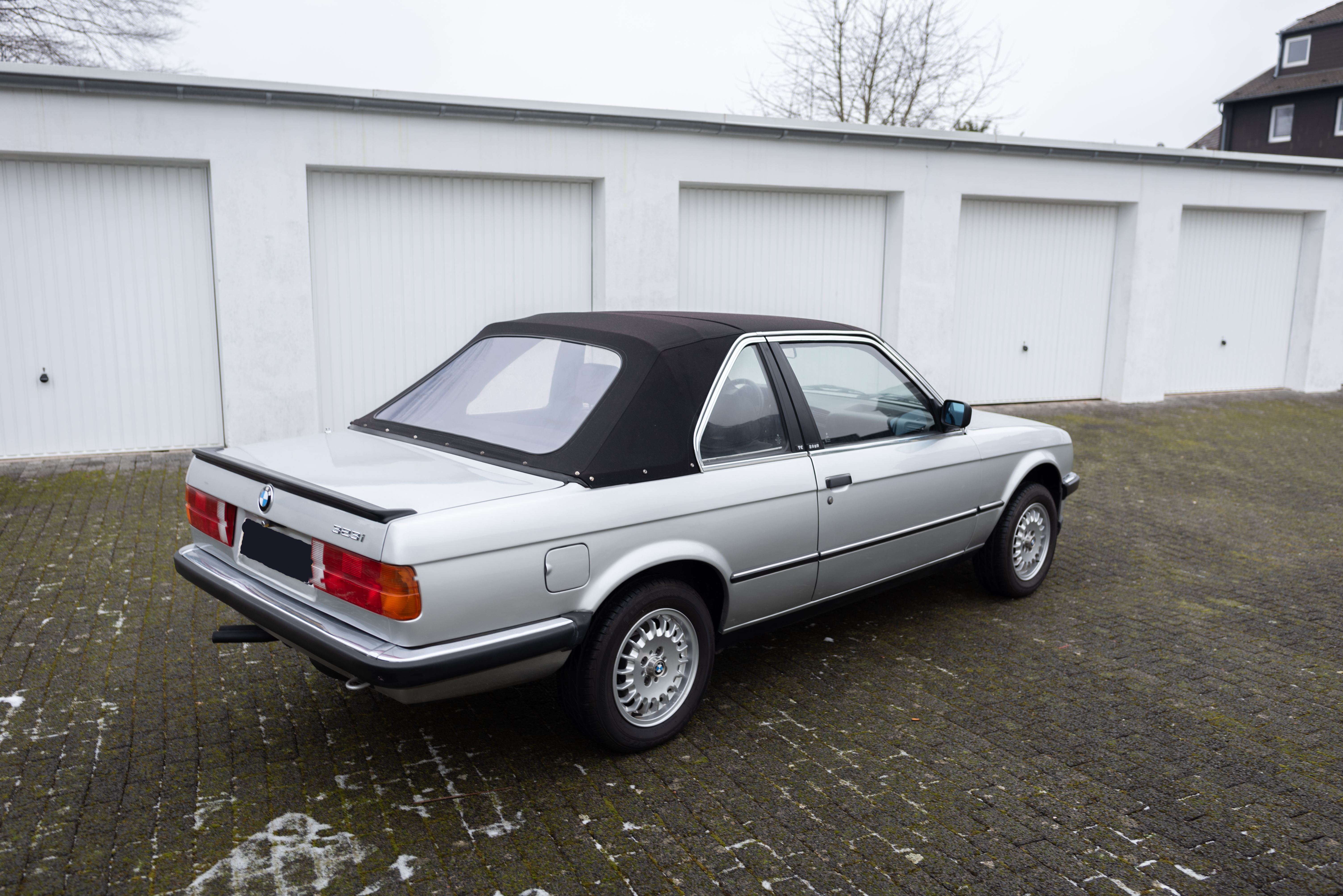 1983 BMW (E30) 323i 'Baur' Convertible for sale by auction in Aachen ...