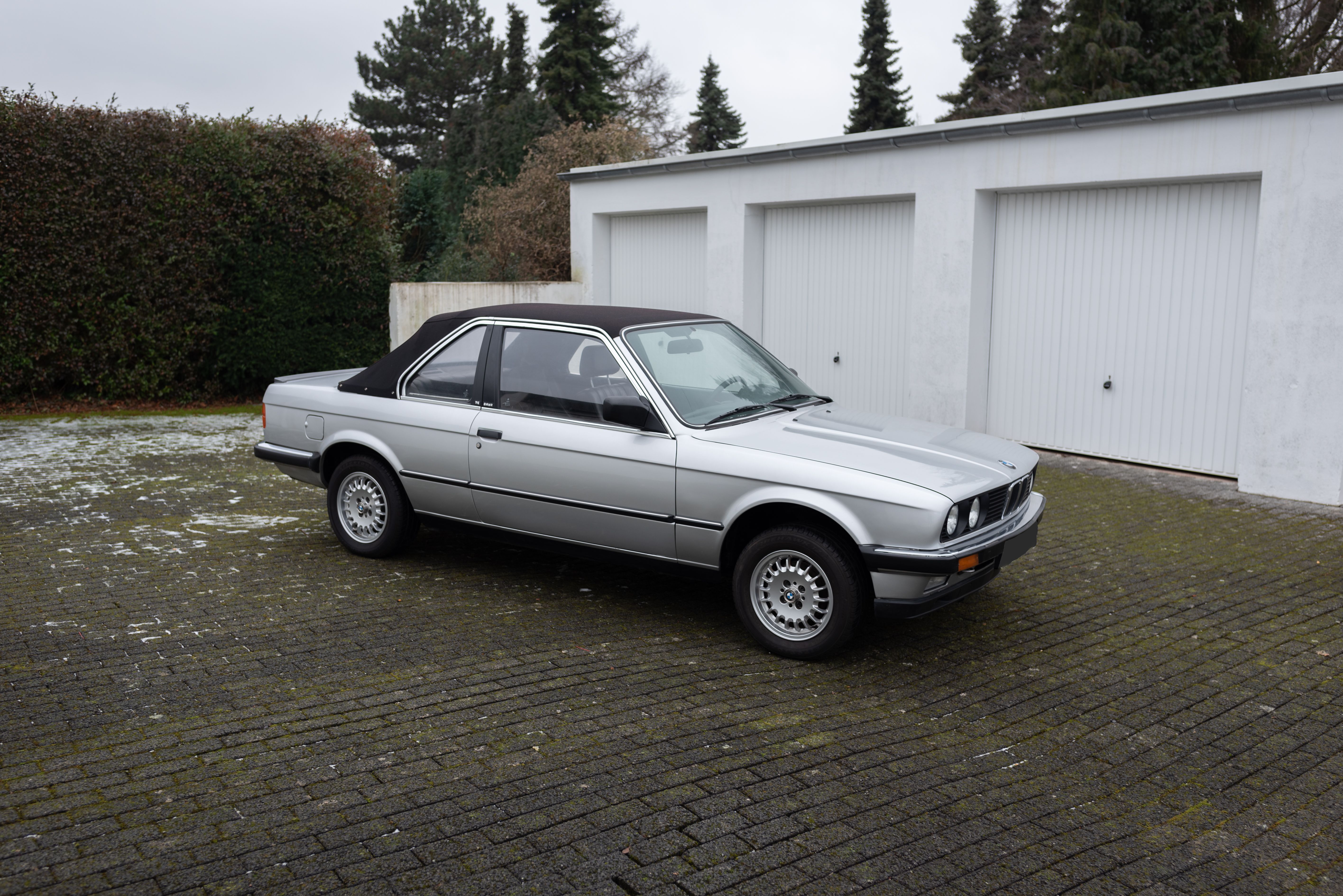 1983 BMW (E30) 323i 'Baur' Convertible for sale by auction in Aachen ...