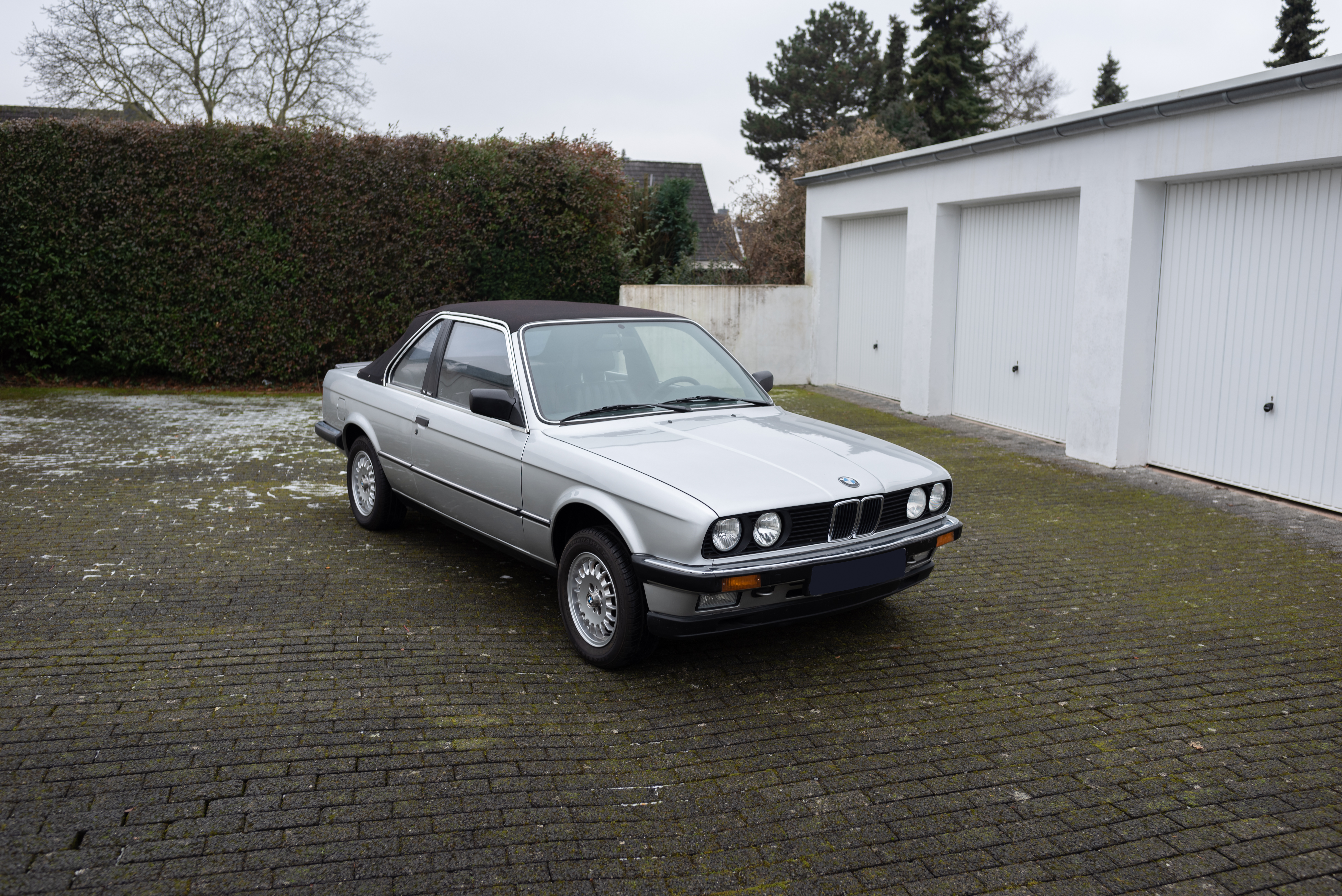 1983 BMW (E30) 323i 'Baur' Convertible for sale by auction in Aachen ...