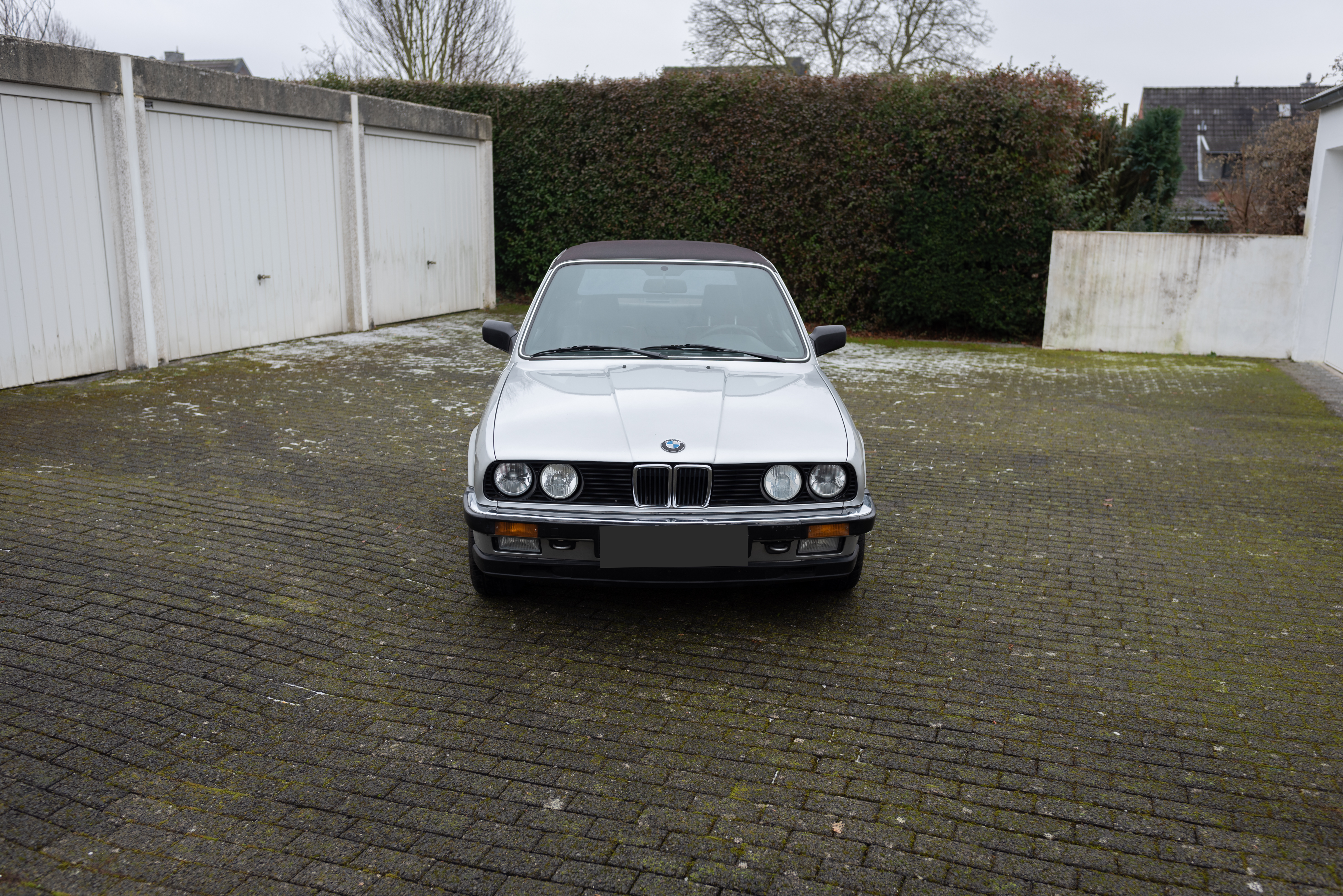 1983 BMW (E30) 323i 'Baur' Convertible for sale by auction in Aachen ...