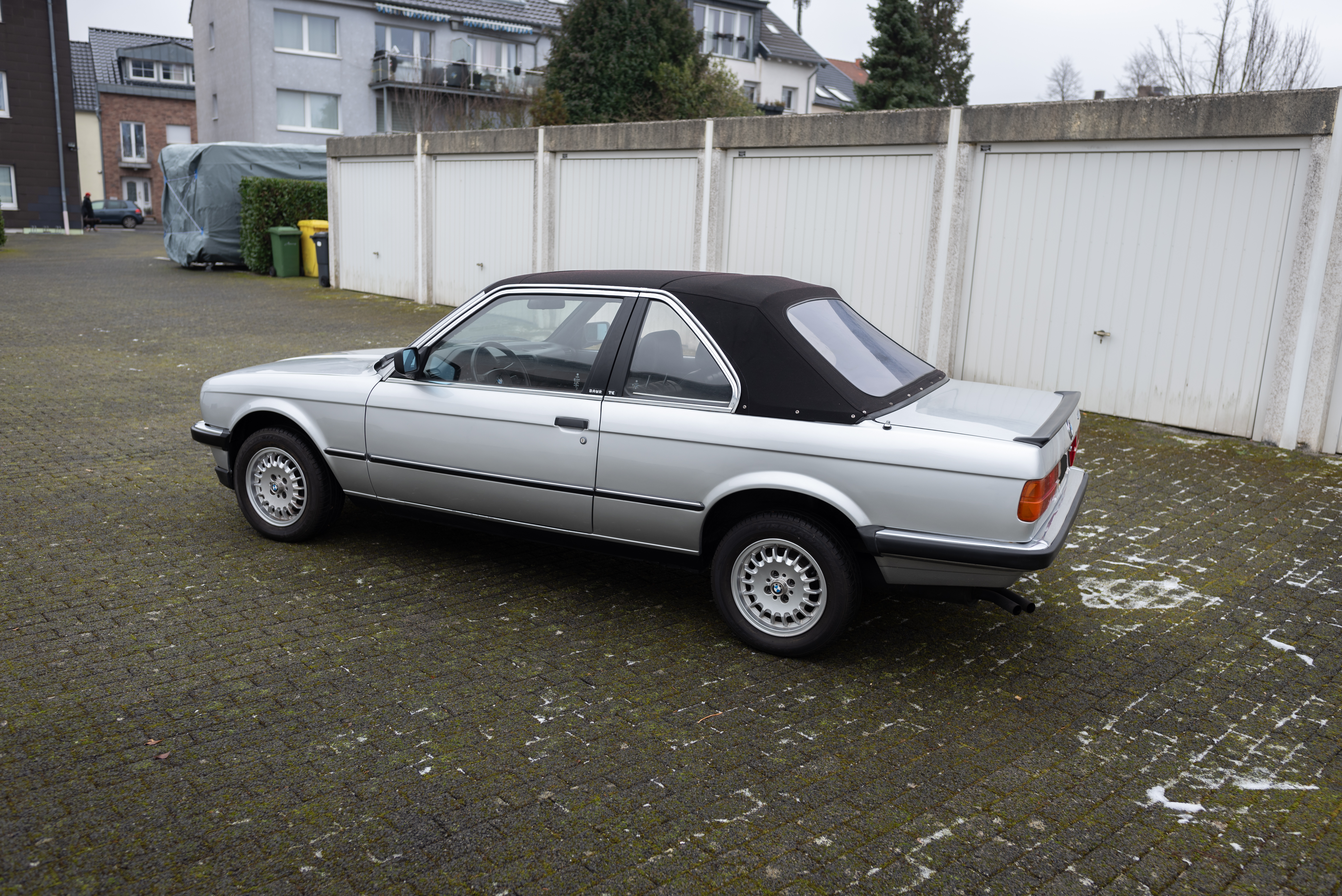 1983 BMW (E30) 323i 'Baur' Convertible for sale by auction in Aachen ...