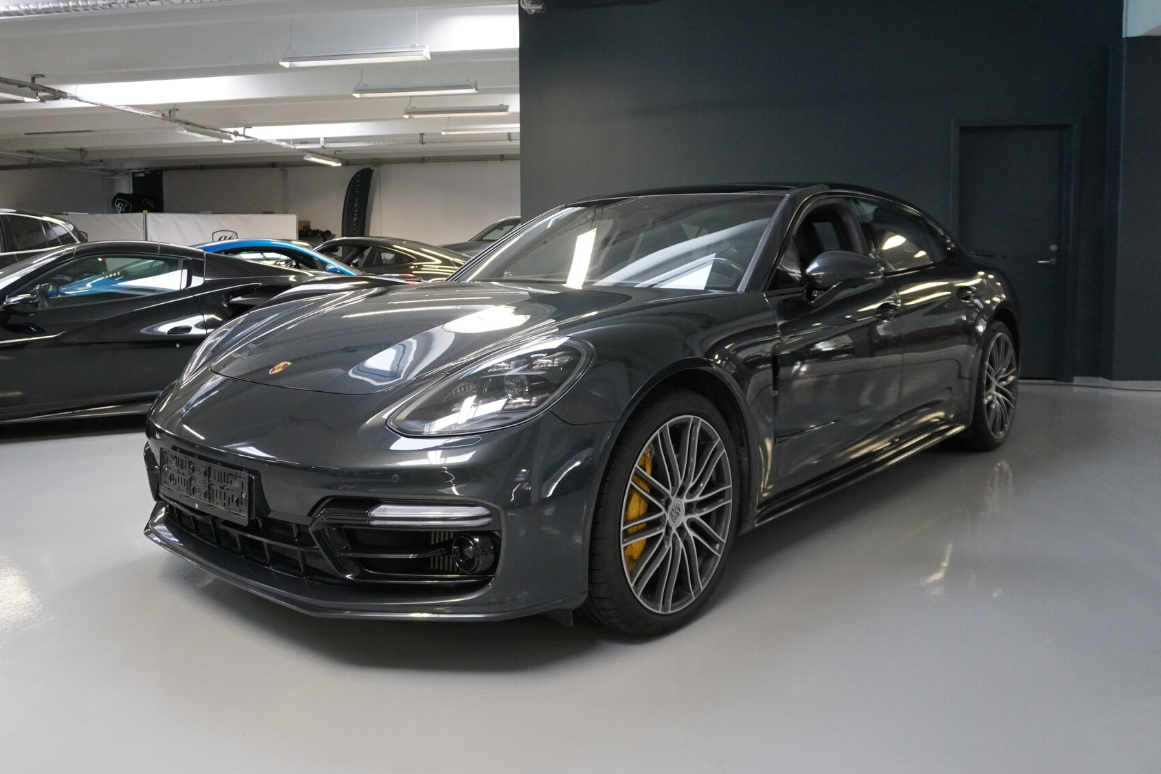 2019 Porsche Panamera Turbo Executive - VAT Q