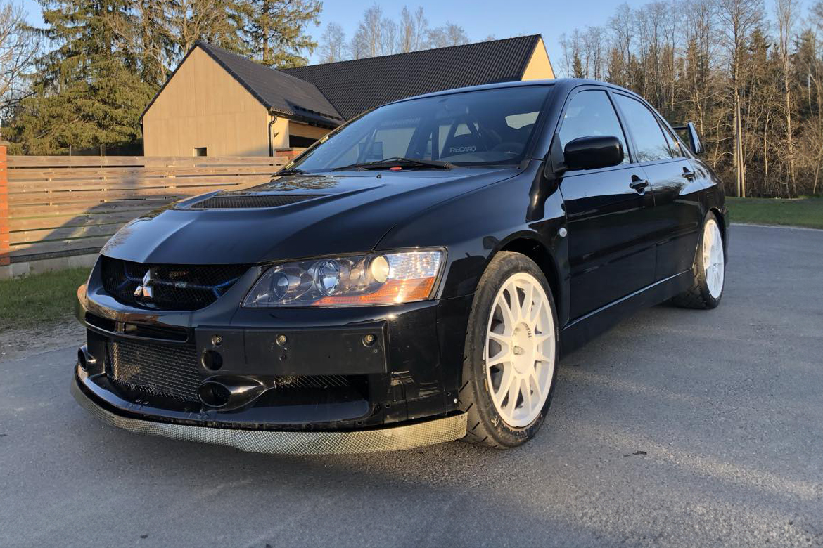 2007 Mitsubishi Lancer Evolution IX - 12,200 Km