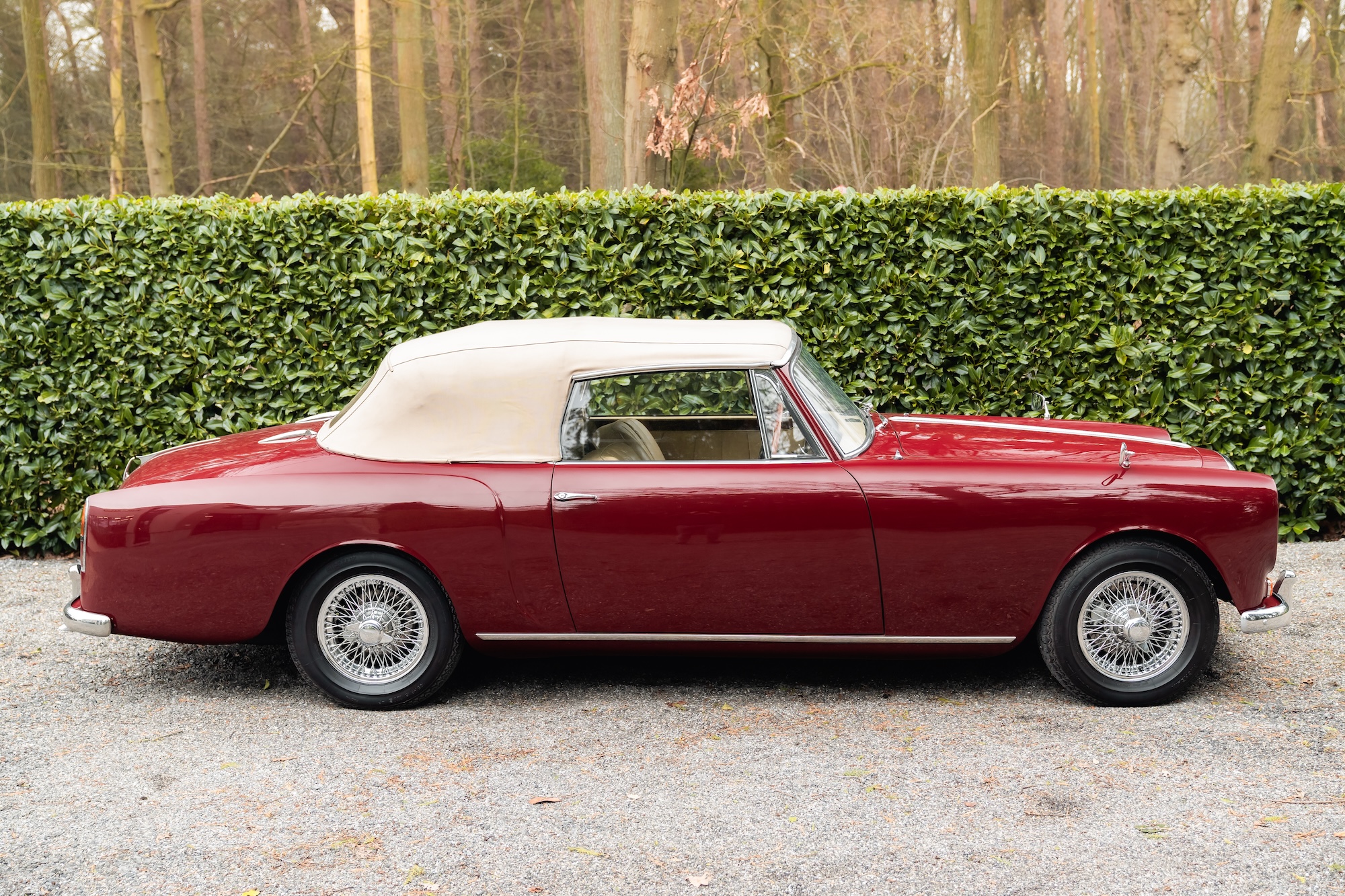 Alvis TE21 DHC Rouge 1966 – Maquette Voiture 1/18 Par Cult Models – Collection, Neuve