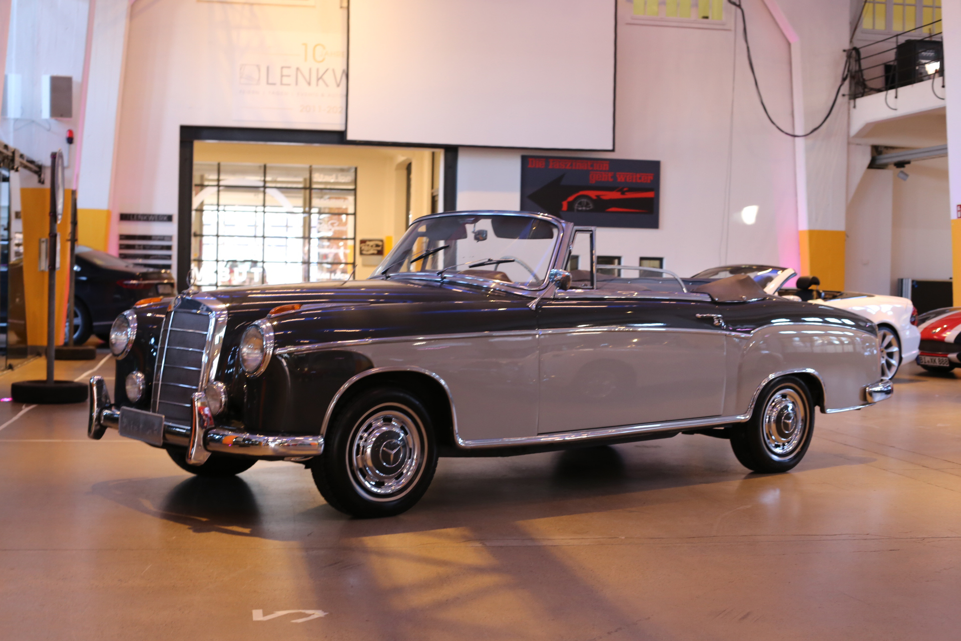 1960 Mercedes-Benz (W128) 220 SE ‘Ponton’ Cabriolet