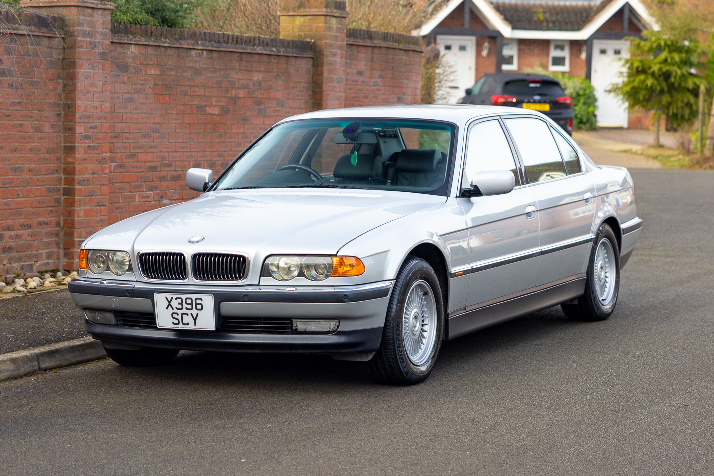 2000 BMW (E38) 750iL - 48,296 KM