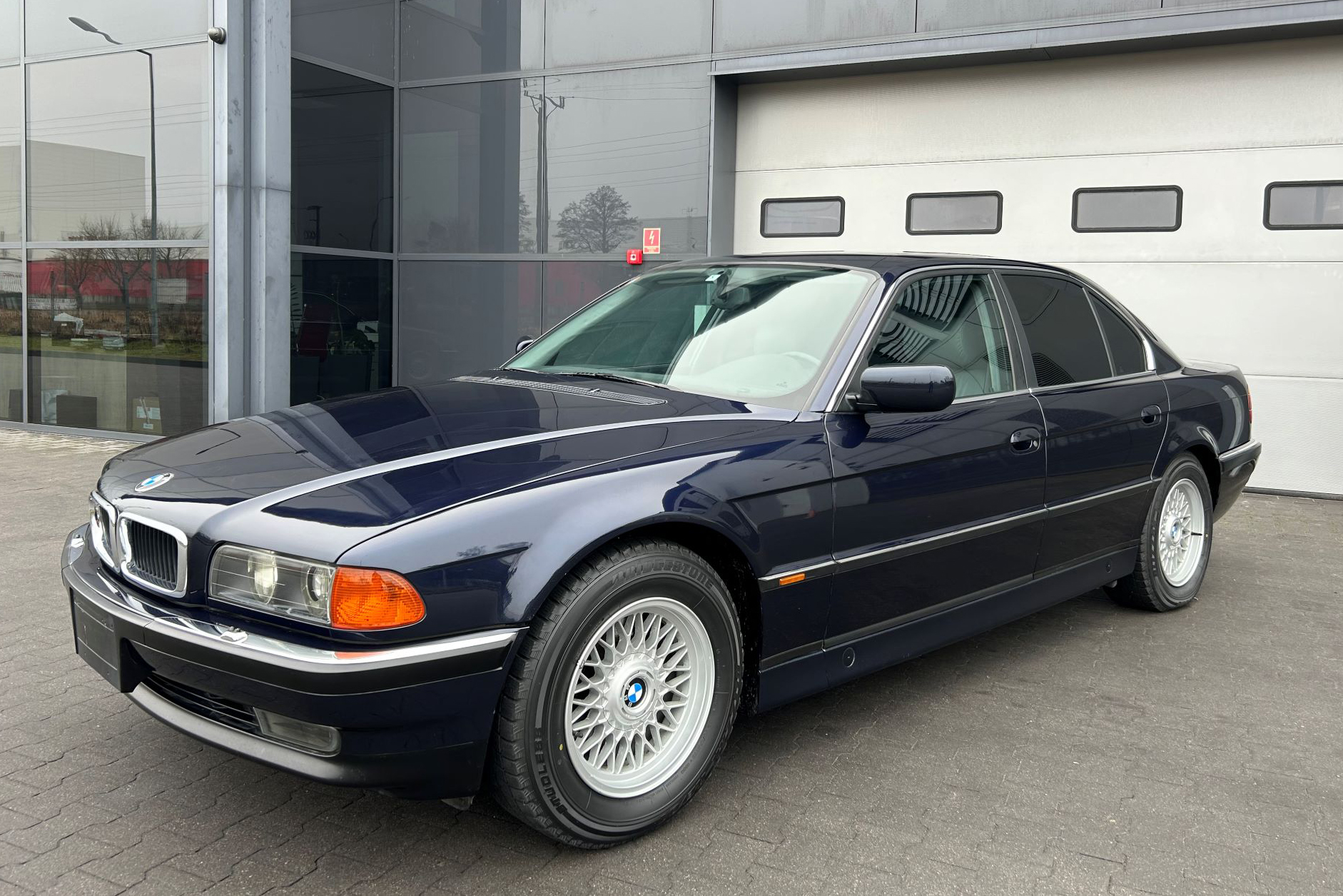 1996 BMW (E38) 740i