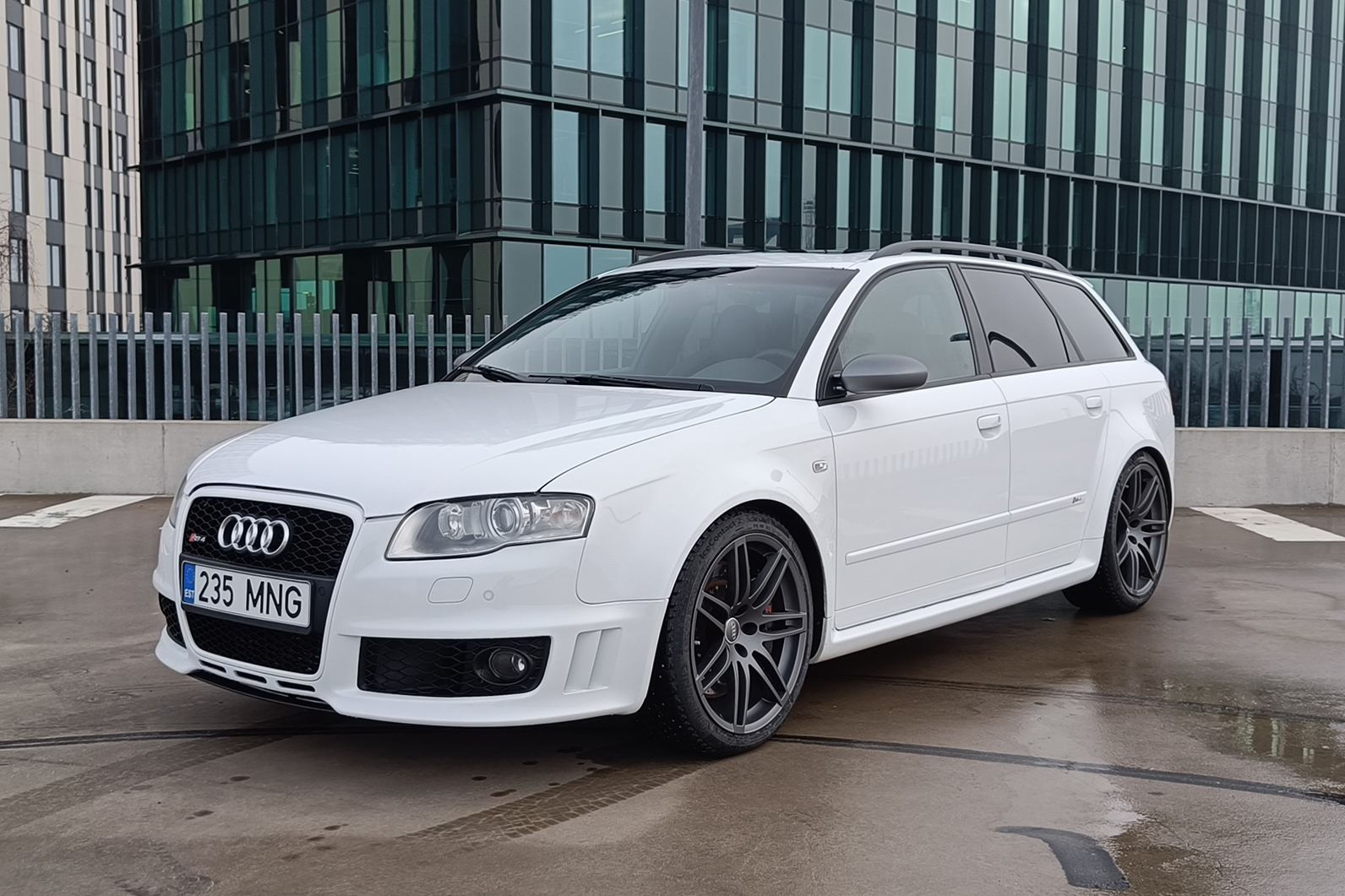 2007 Audi (B7) RS4 Avant - White Edition