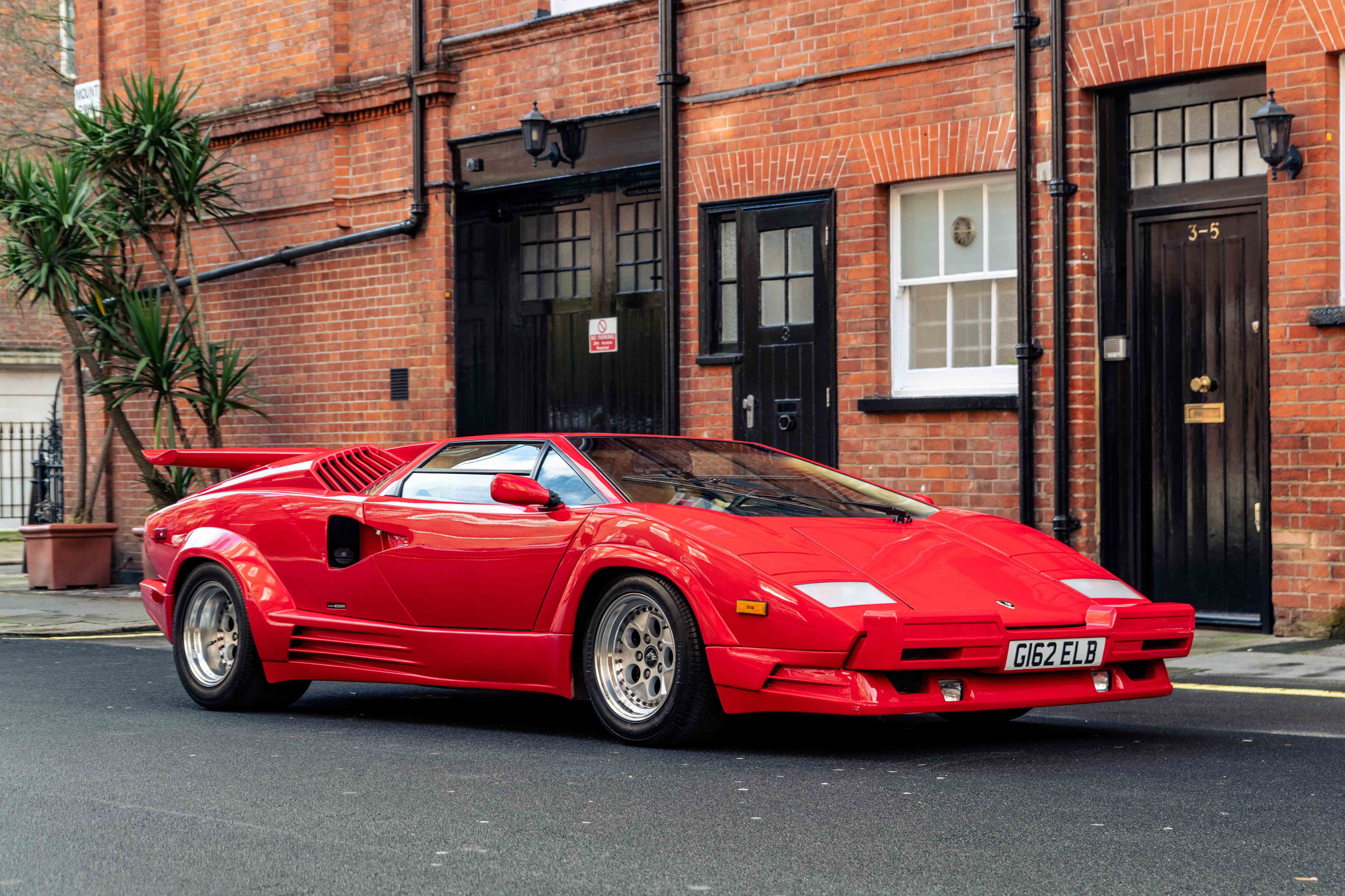 1990 Lamborghini Countach 25th Anniversary – 5,305 Km