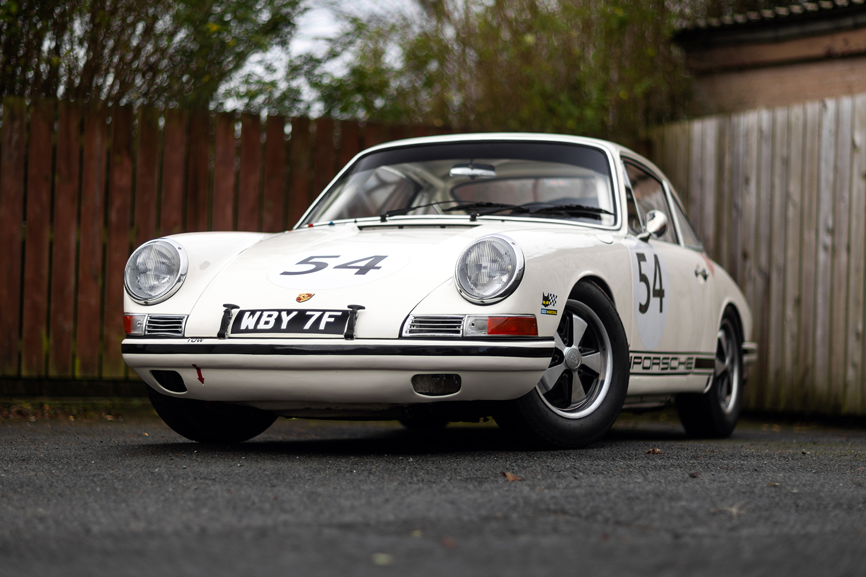 1965 Porsche 911 2.0 - FIA Racecar