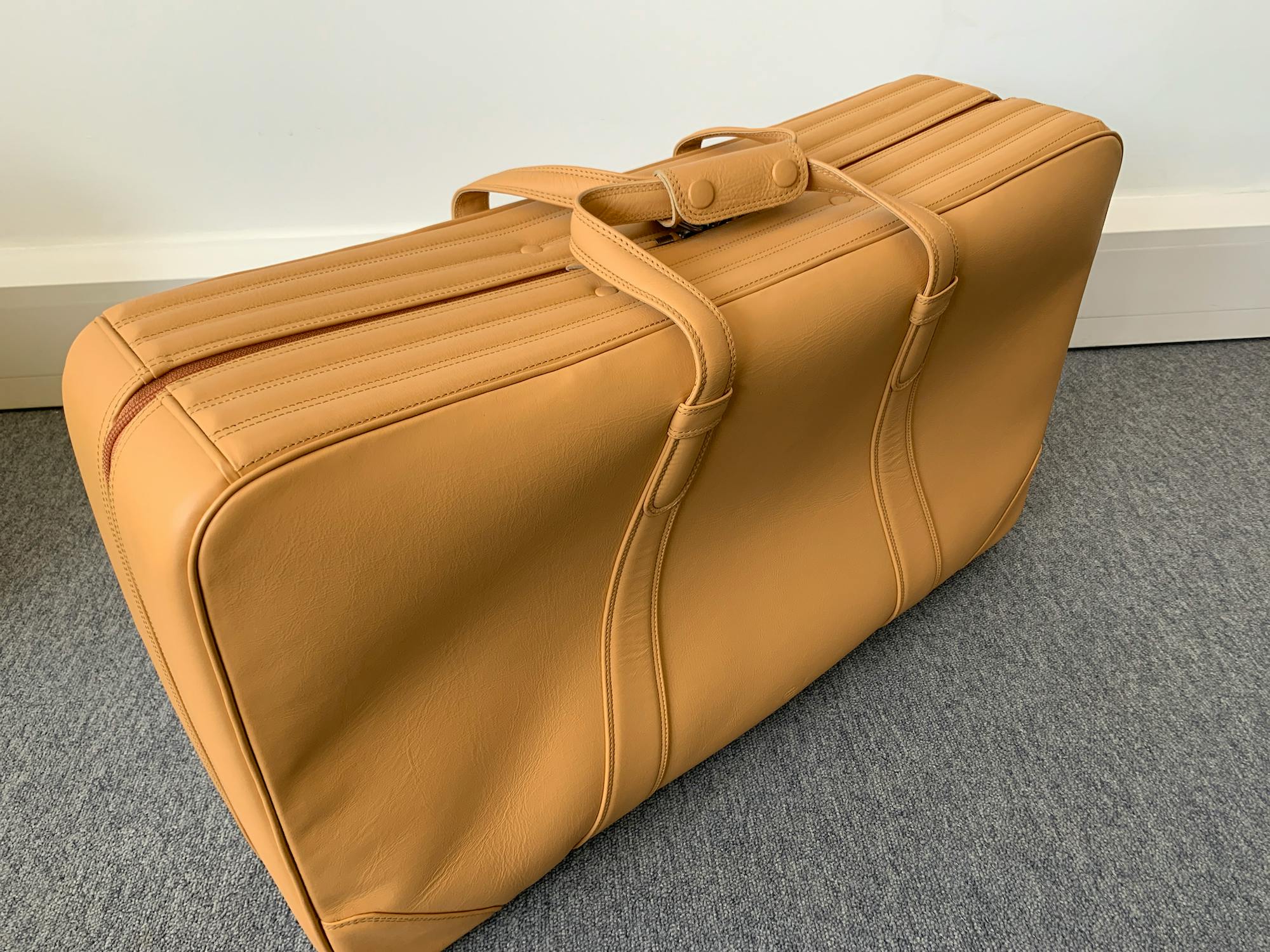 FERRARI 550 MARANELLO LUGGAGE SET