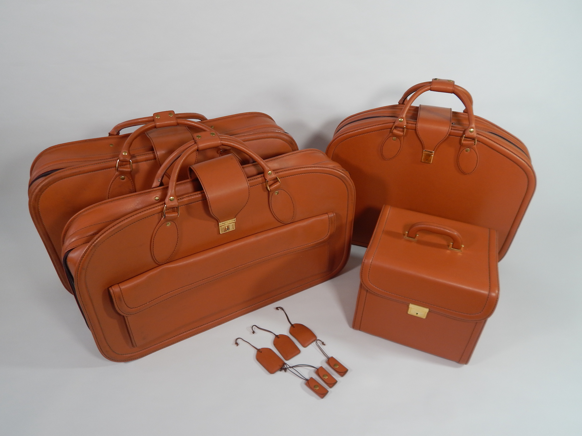 SCHEDONI LUGGAGE FOR FERRARI 456 - COMPLETE SET