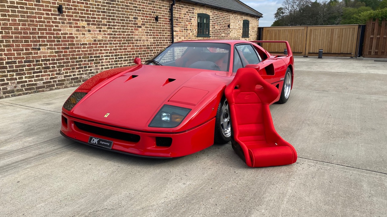 CHARITY AUCTION - FERRARI F40 SEAT FROM DK ENGINEERING