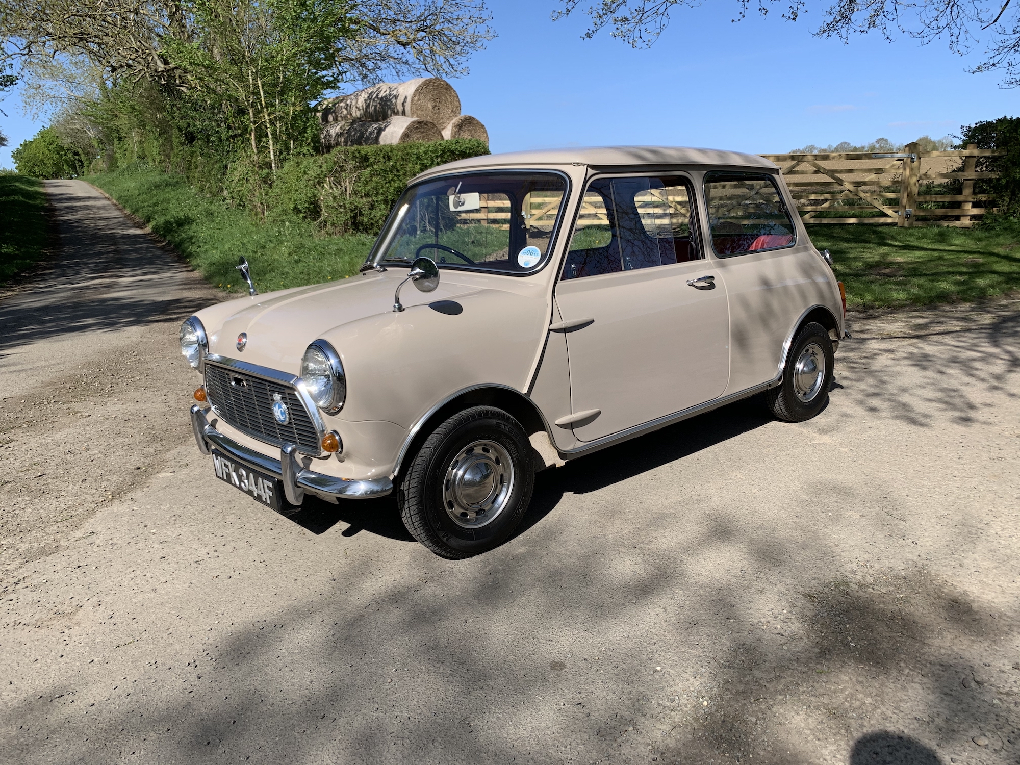 1968 MORRIS MINI MK2 1000 SUPER DELUXE