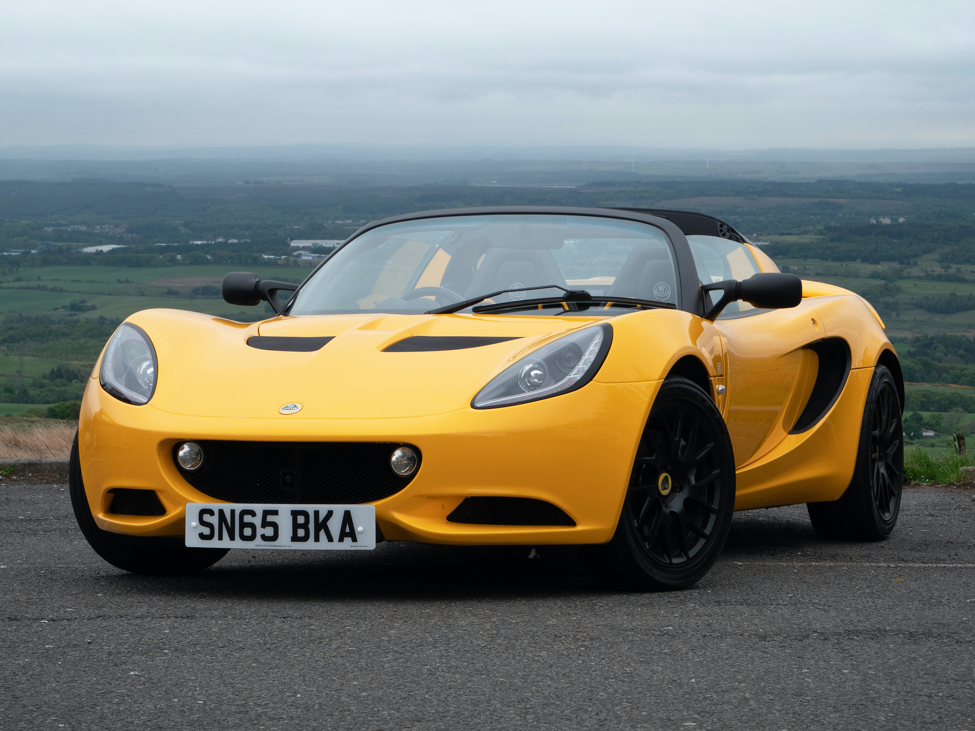 2015 LOTUS ELISE 20TH ANNIVERSARY SPECIAL EDITION