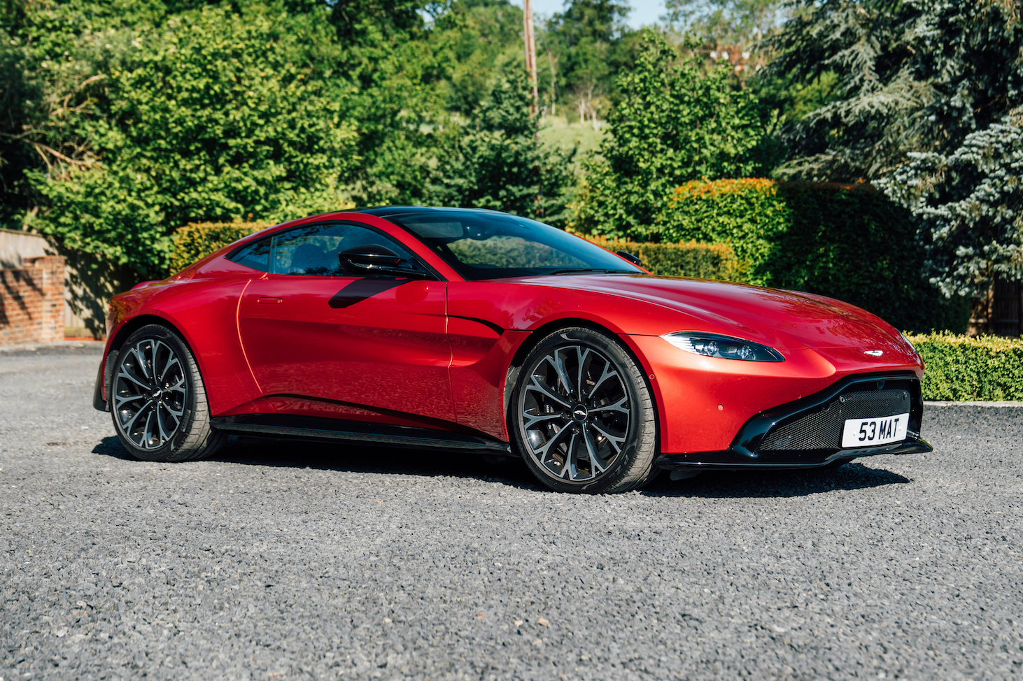 2018 ASTON MARTIN VANTAGE