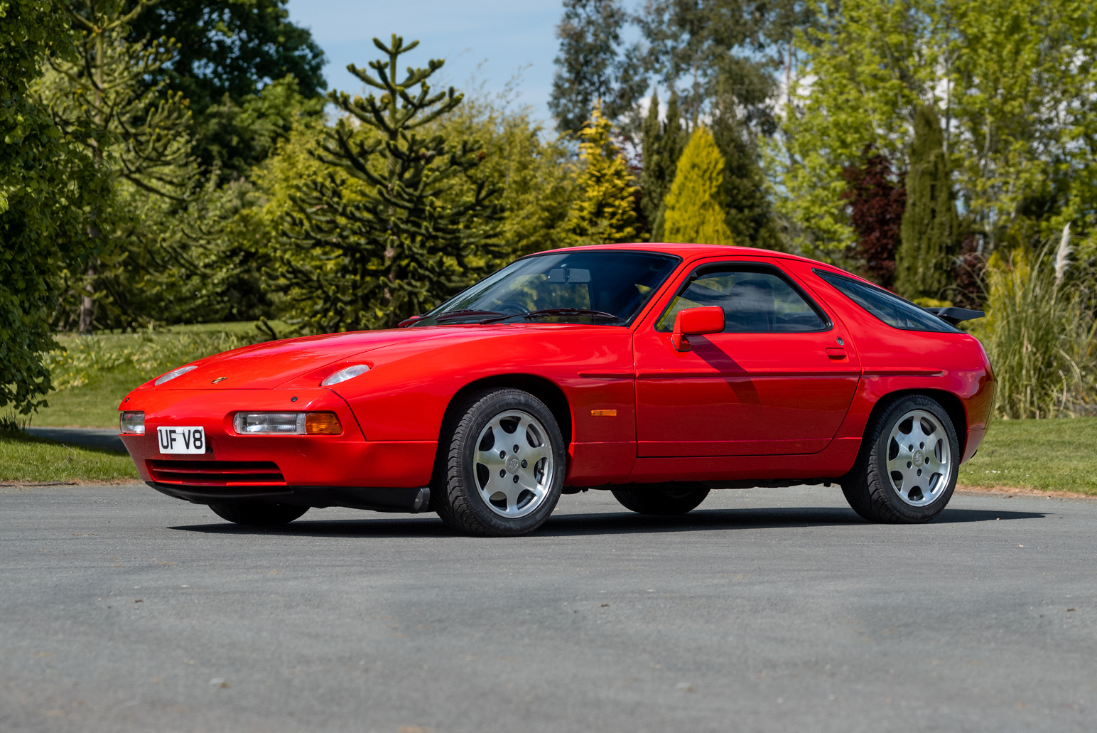 1988 PORSCHE 928 S4 SPORT EQUIPMENT