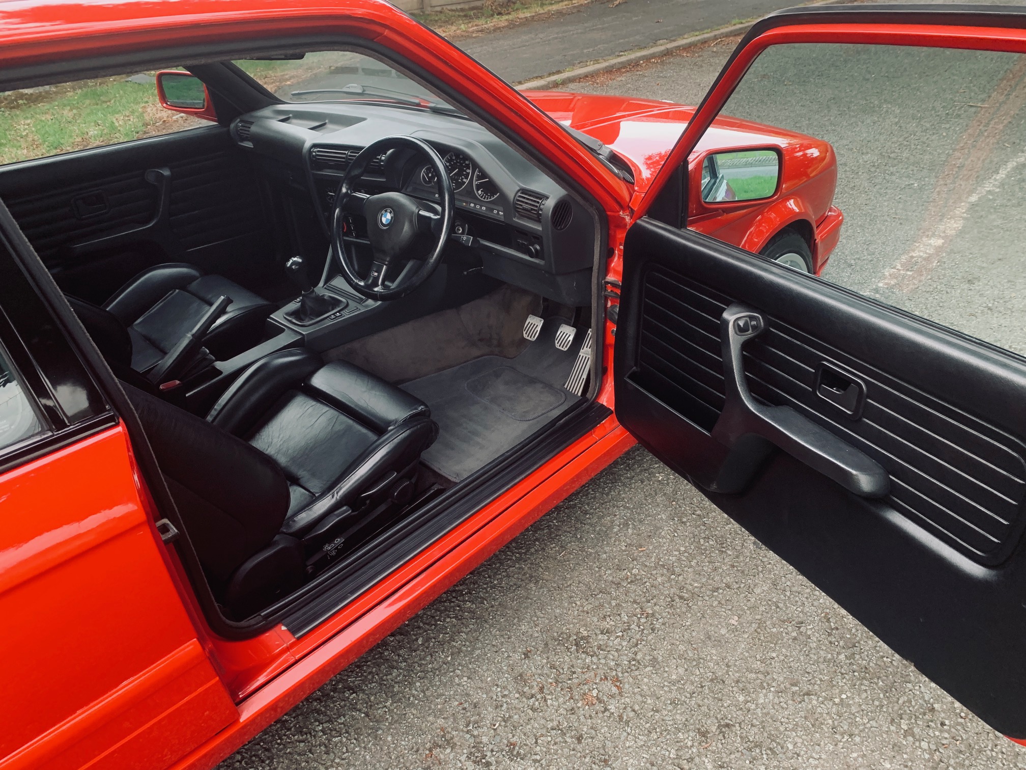 1988 BMW (E30) 328i CUSTOM