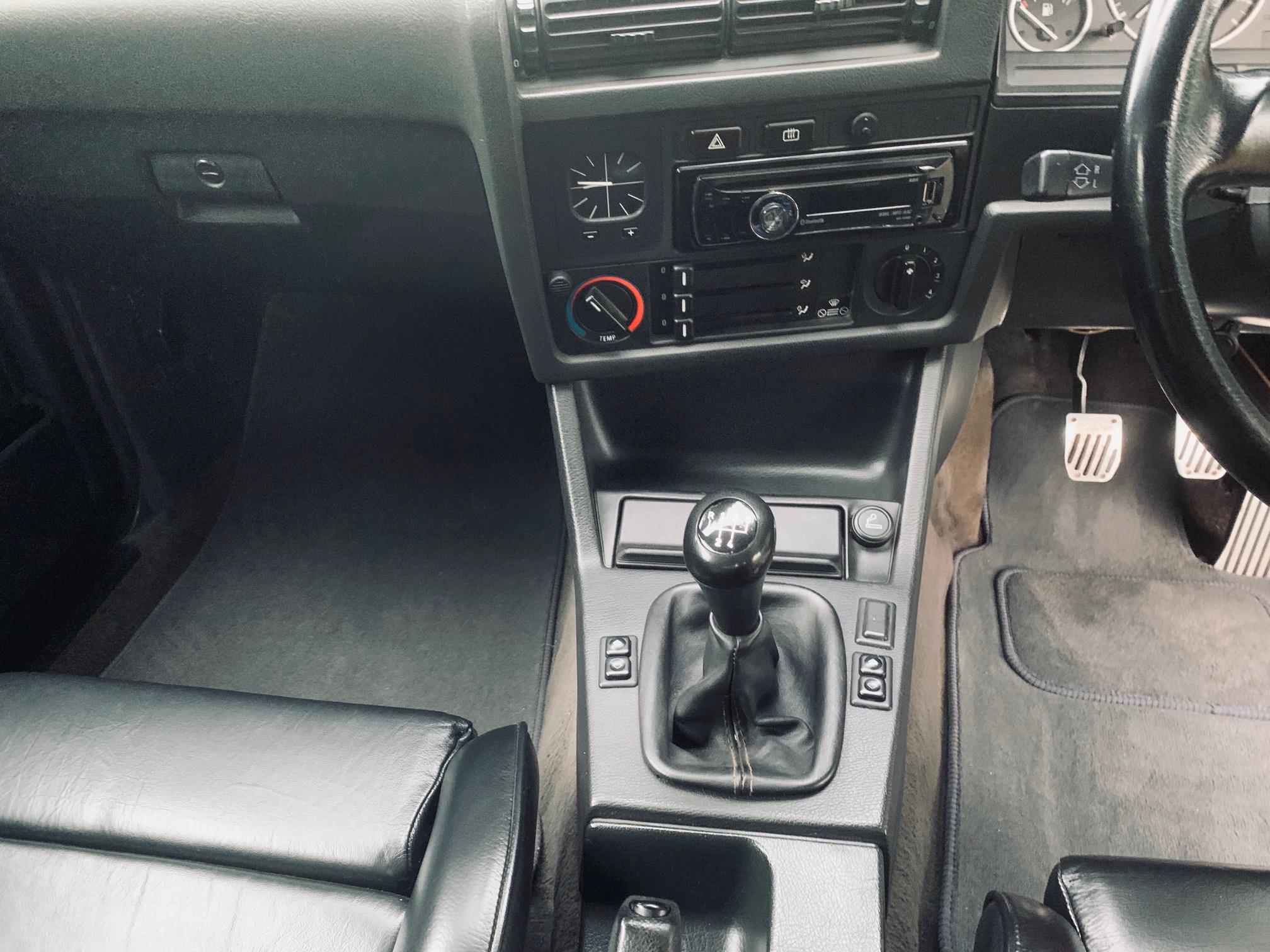 1988 BMW (E30) 328i CUSTOM