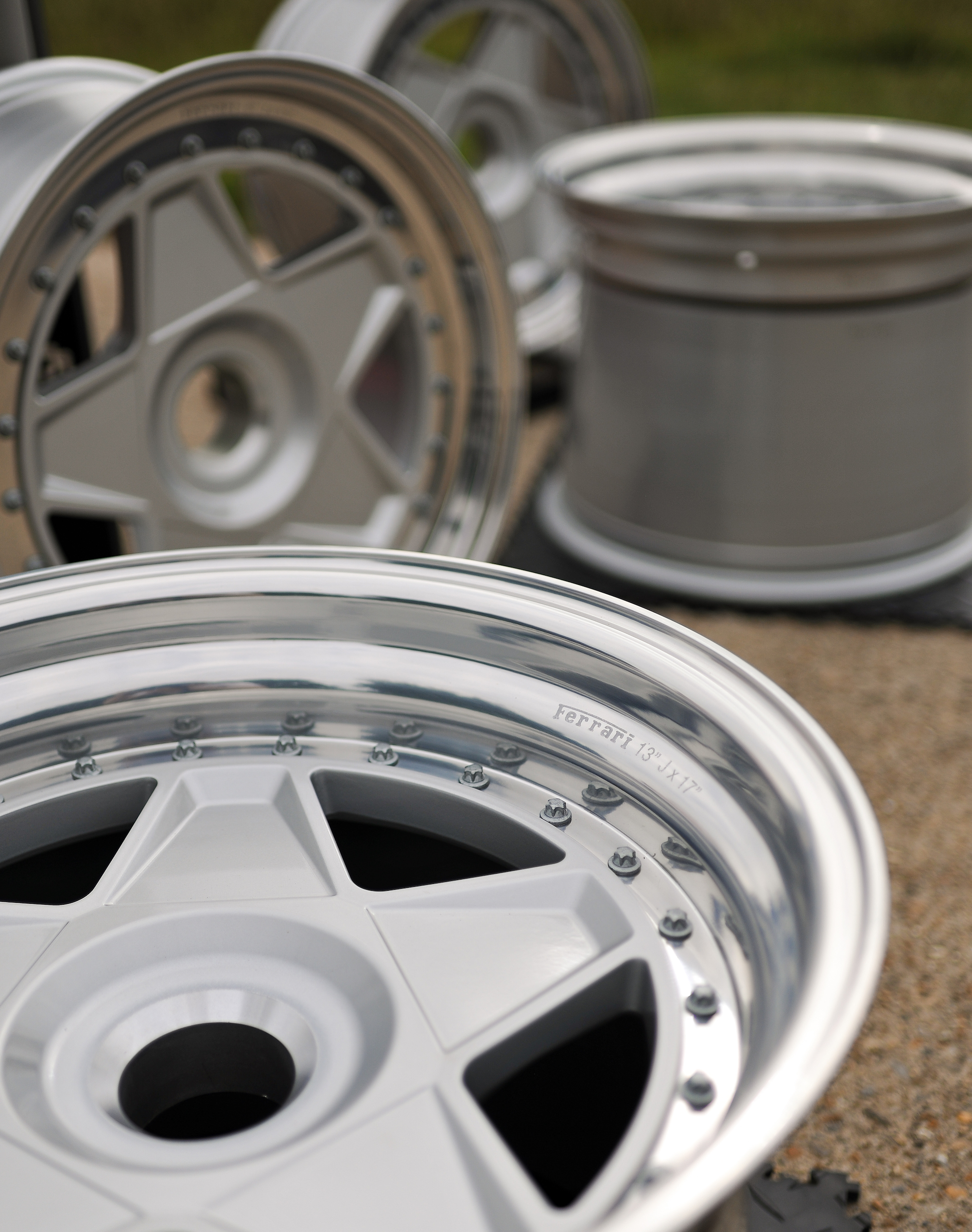FERRARI F40 WHEELS - SET OF NEW ALLOY WHEELS