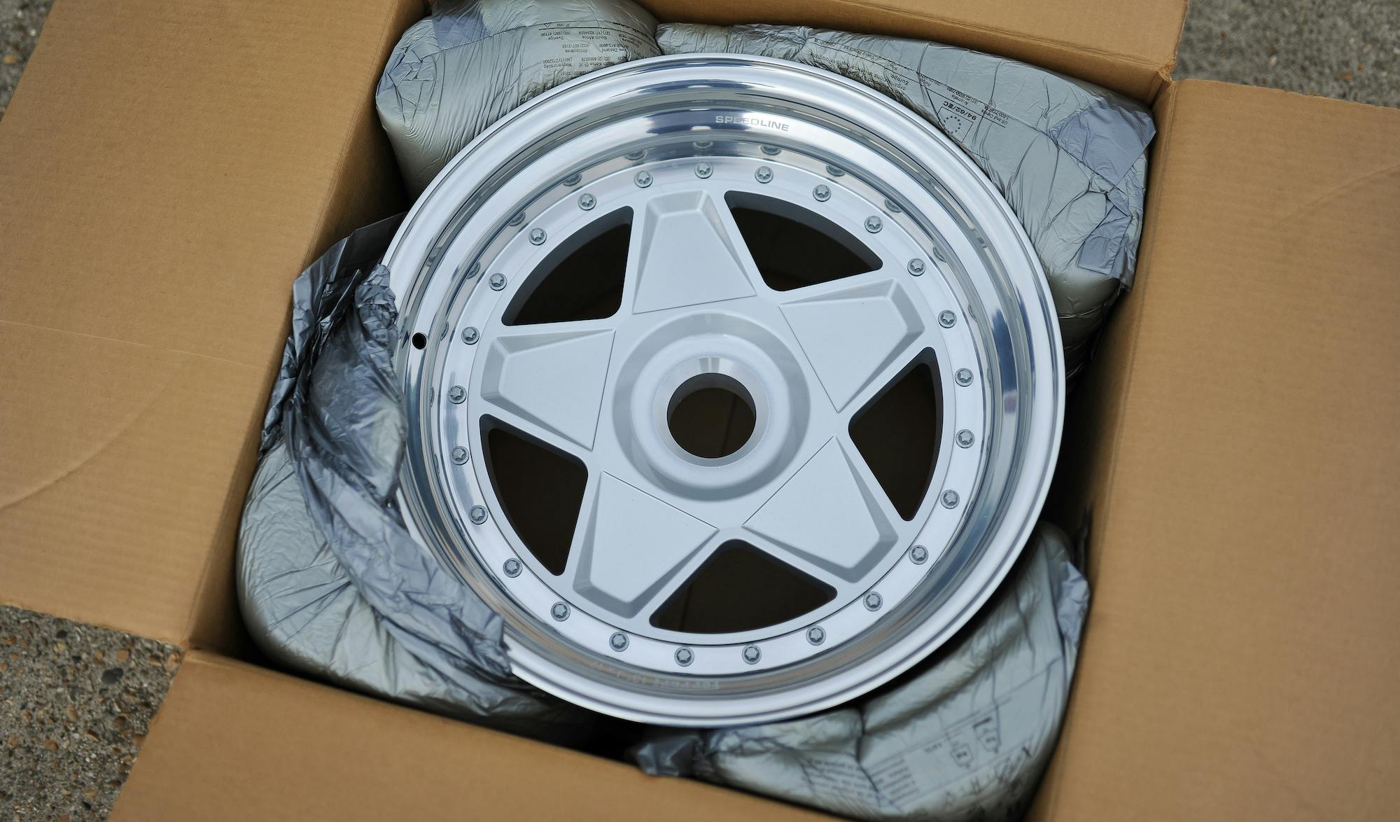FERRARI F40 WHEELS - SET OF NEW ALLOY WHEELS