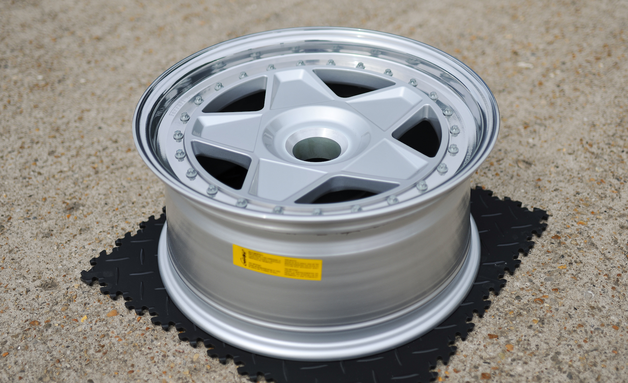 FERRARI F40 WHEELS - SET OF NEW ALLOY WHEELS