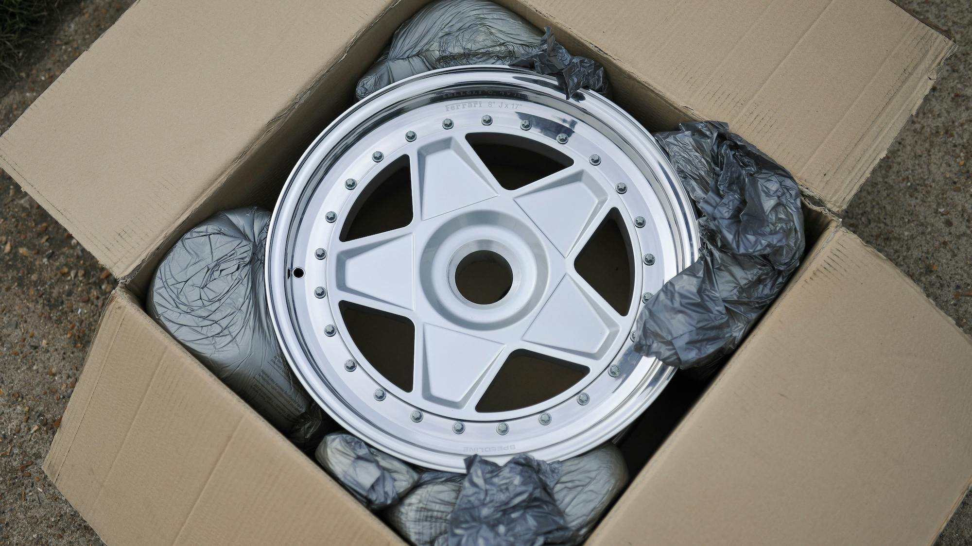 FERRARI F40 WHEELS - SET OF NEW ALLOY WHEELS