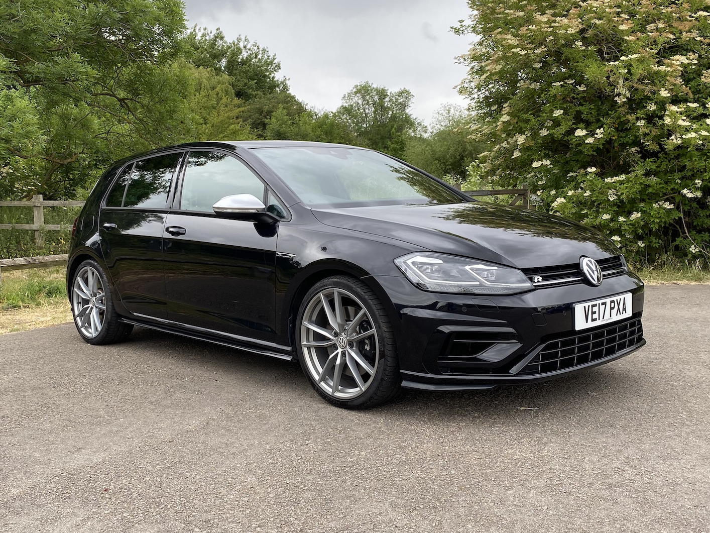 2017 VW GOLF R