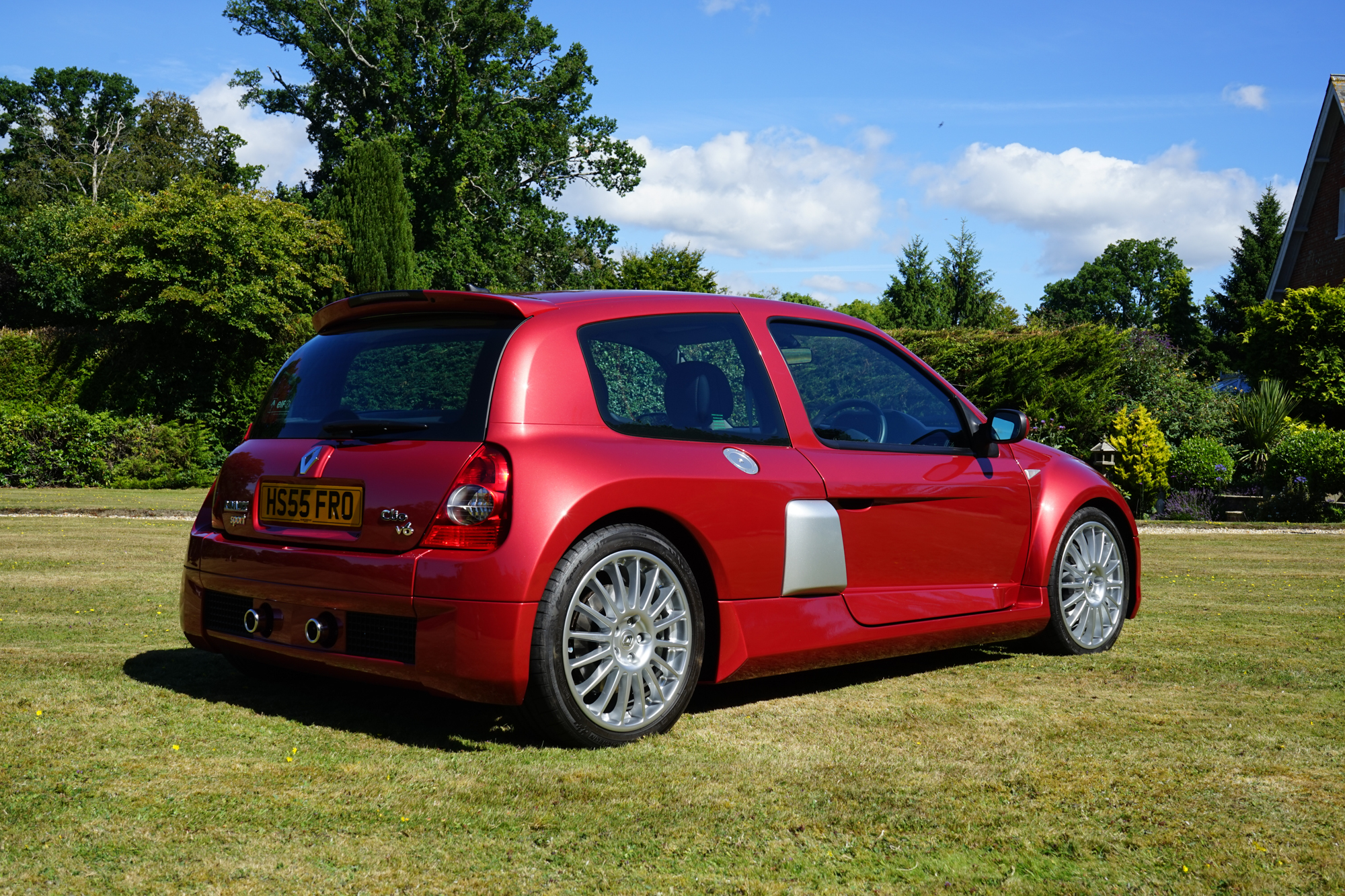 2005 RENAULT CLIO V6 255 'PHASE 2' - 4,619 MILES for sale by ...
