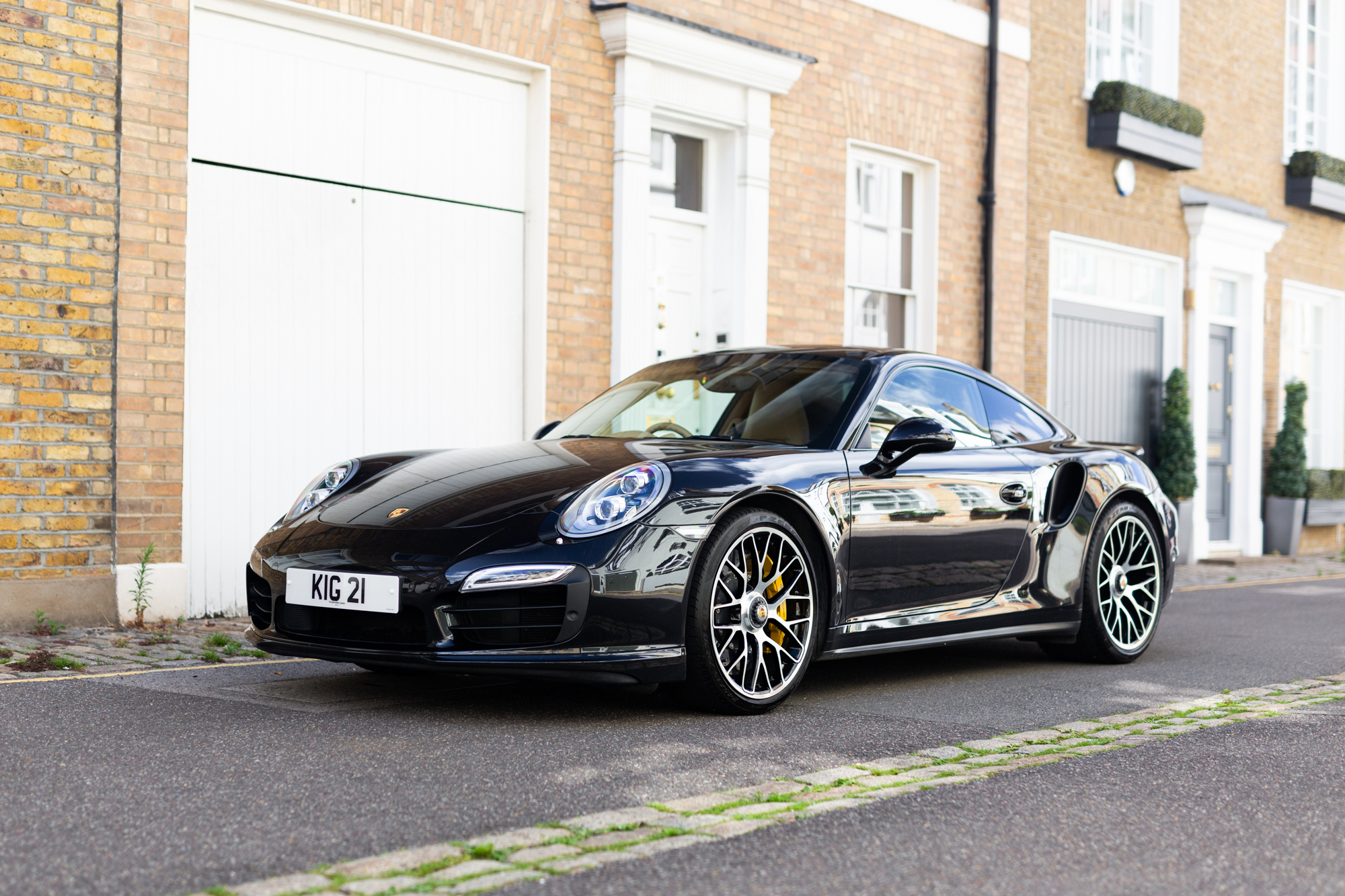 13 Porsche 911 991 Turbo S