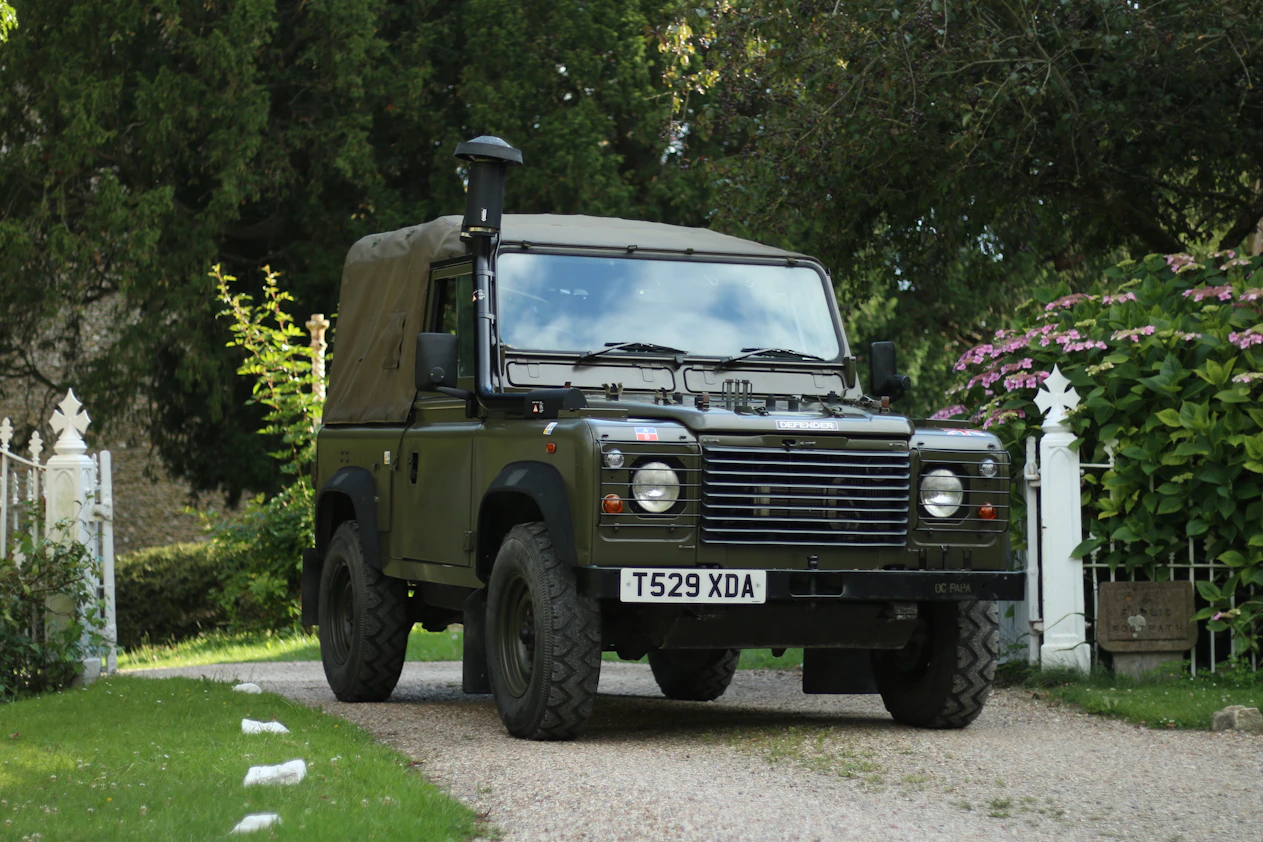 Land Rover Wolf
