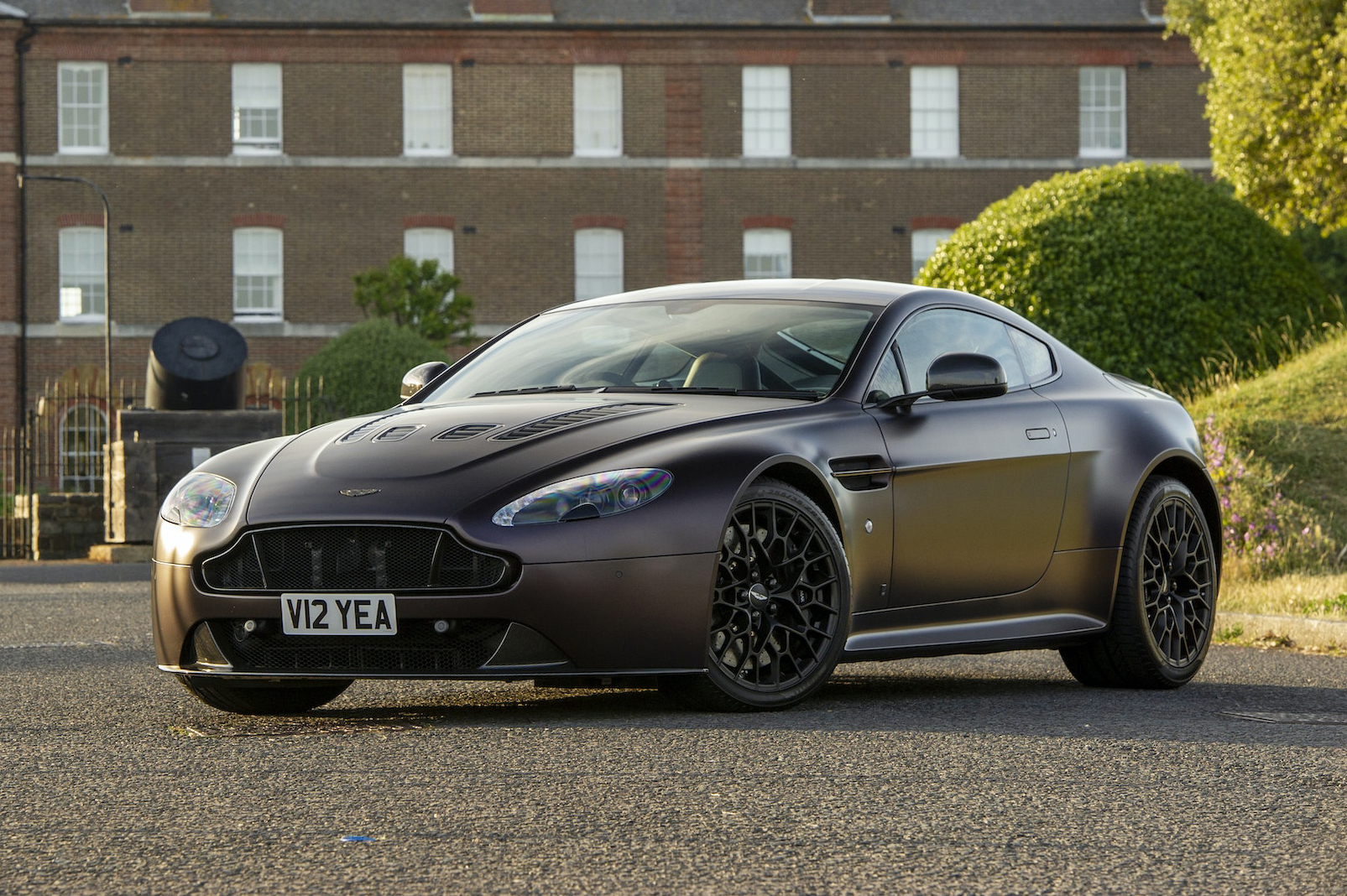 2018 ASTON MARTIN V12 VANTAGE S