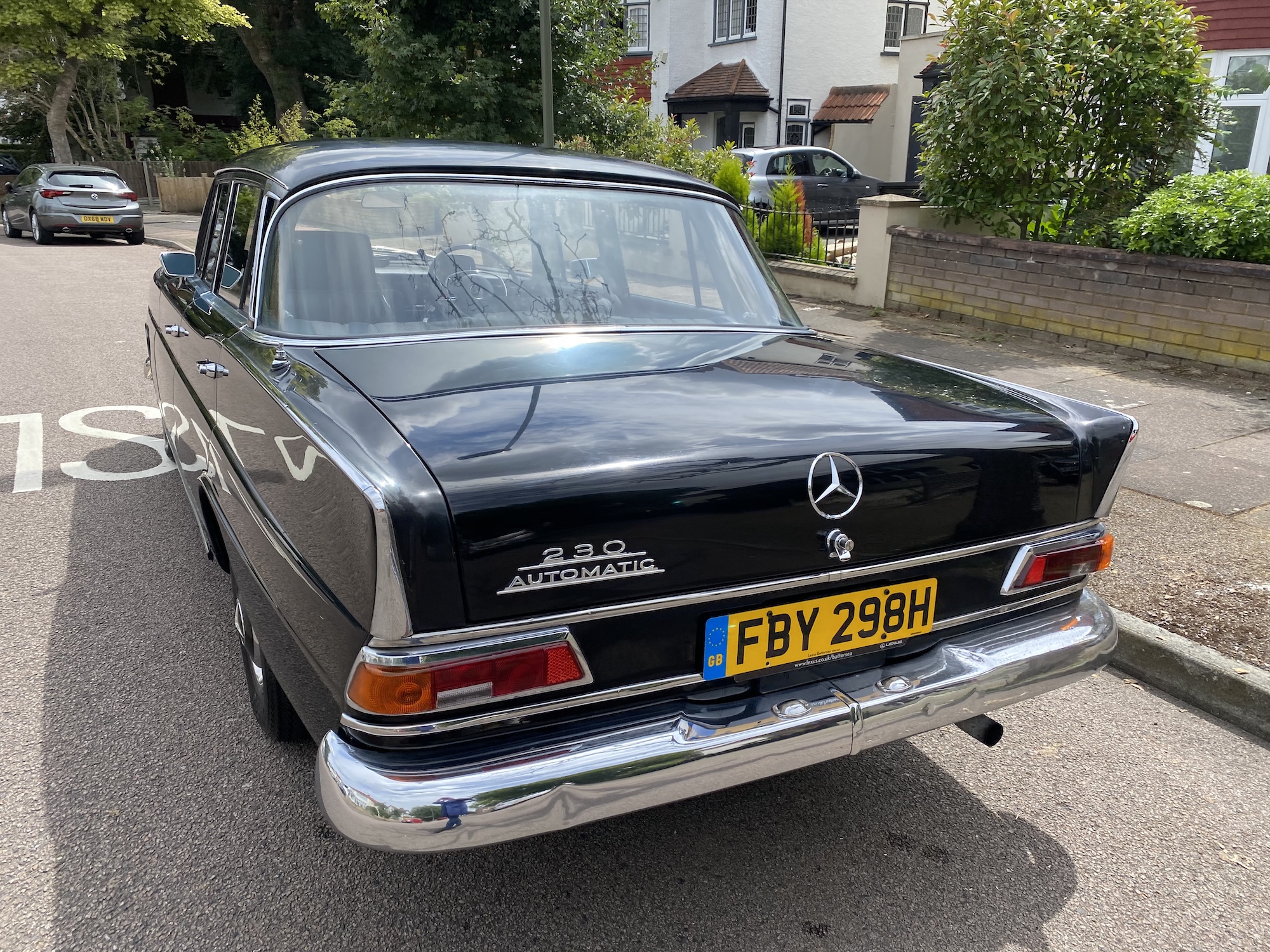 1966 MERCEDES-BENZ (W110) 230 'FINTAIL' for sale by auction in London ...