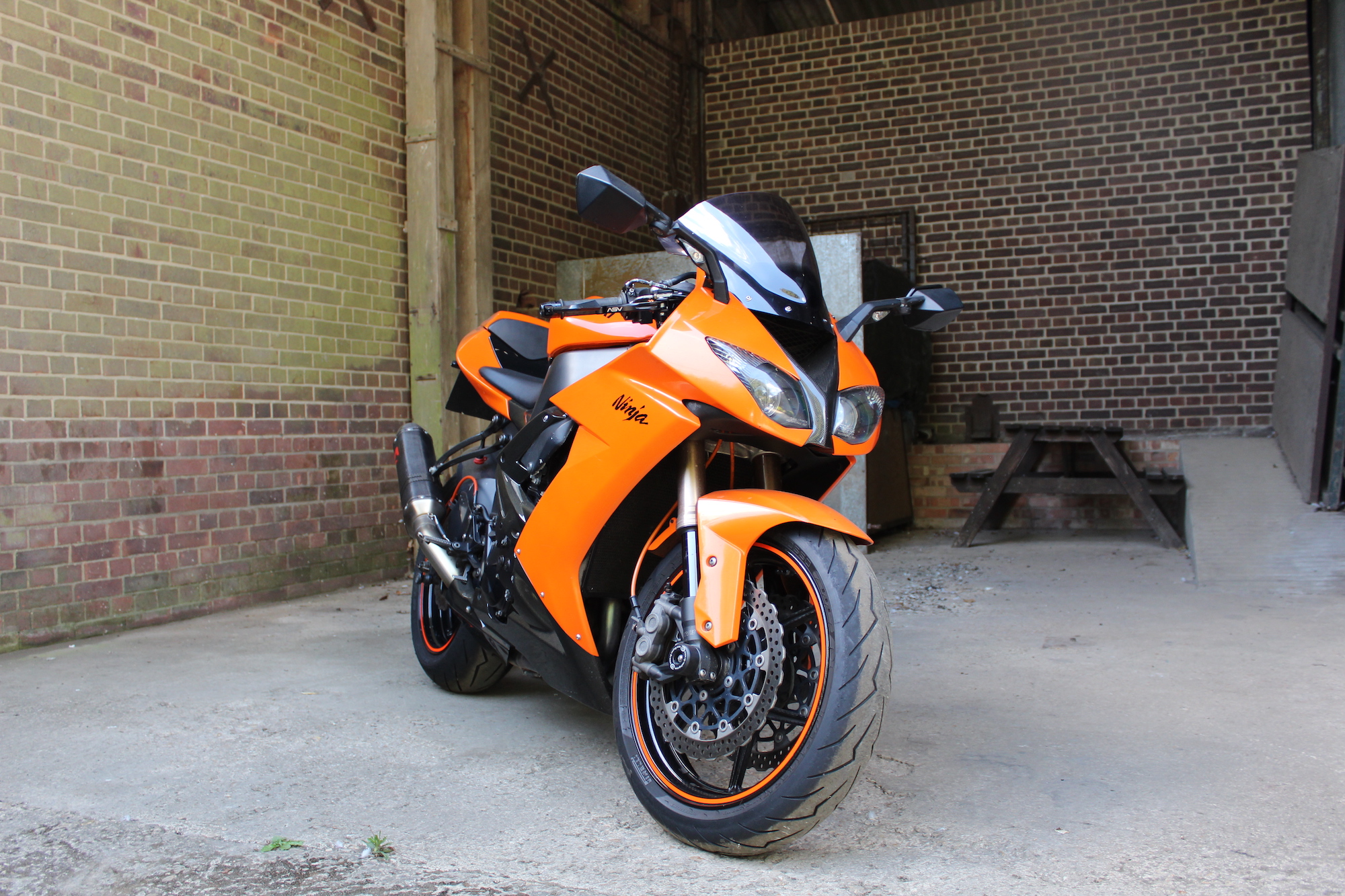 RESERVE LOWERED 2009 KAWASAKI NINJA ZX10R