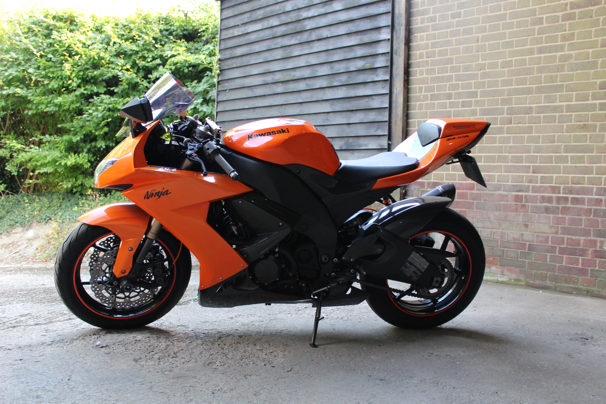 RESERVE LOWERED 2009 KAWASAKI NINJA ZX10R