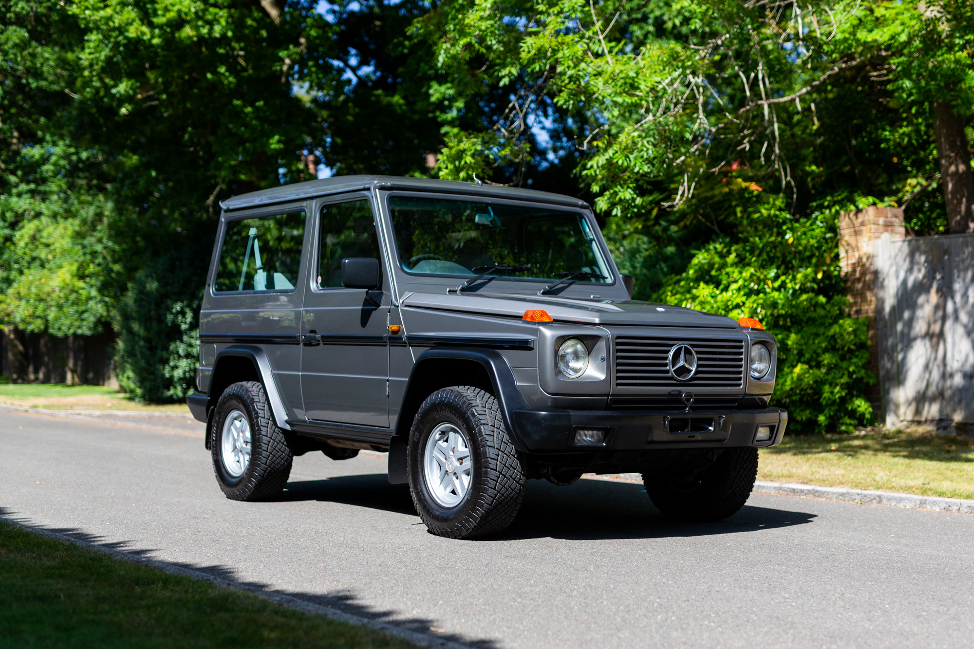 1992 MERCEDES-BENZ 300 GD SWB (W463)