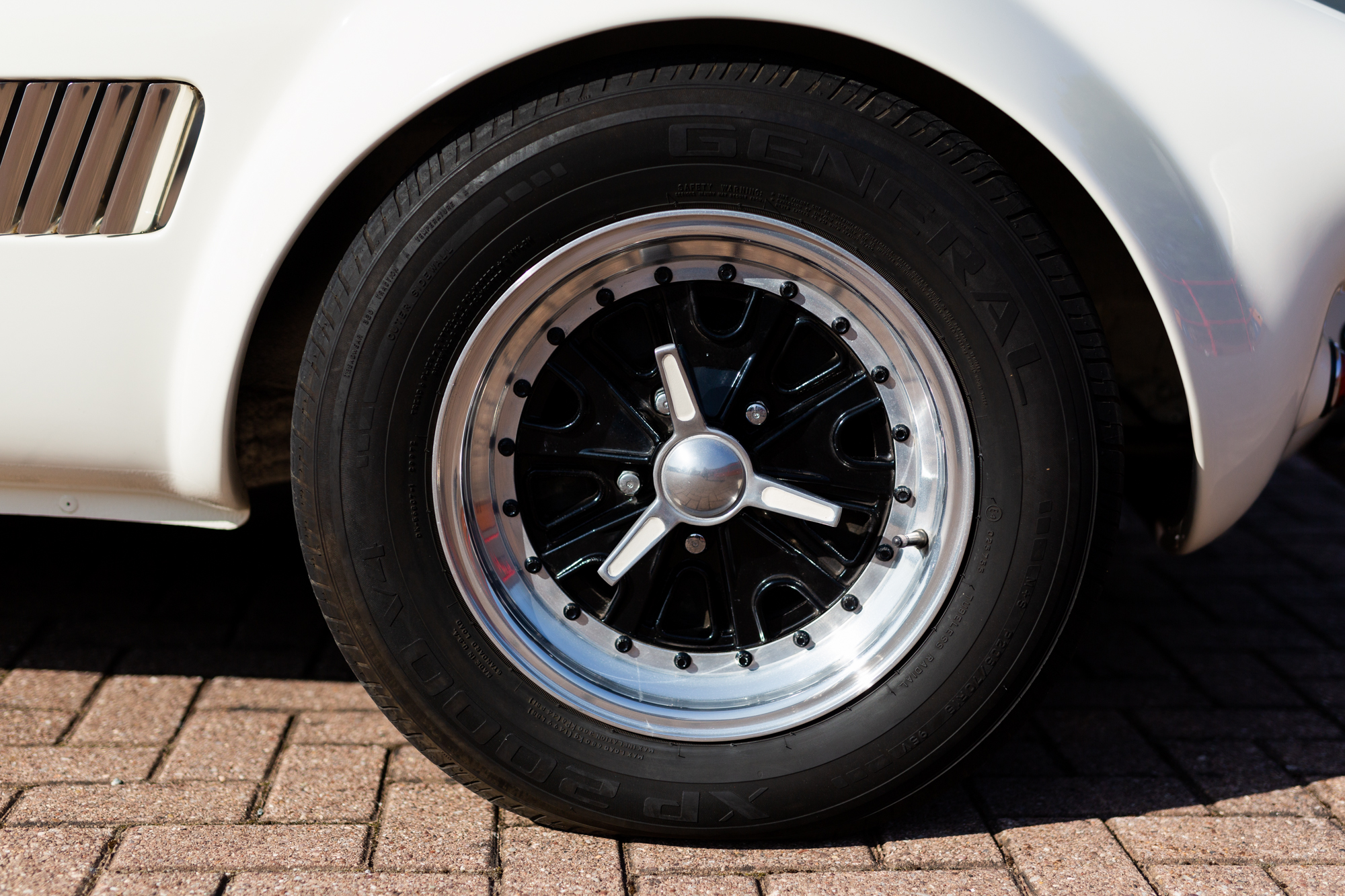 1996 CLASSIC REPLICAS VIPER V8