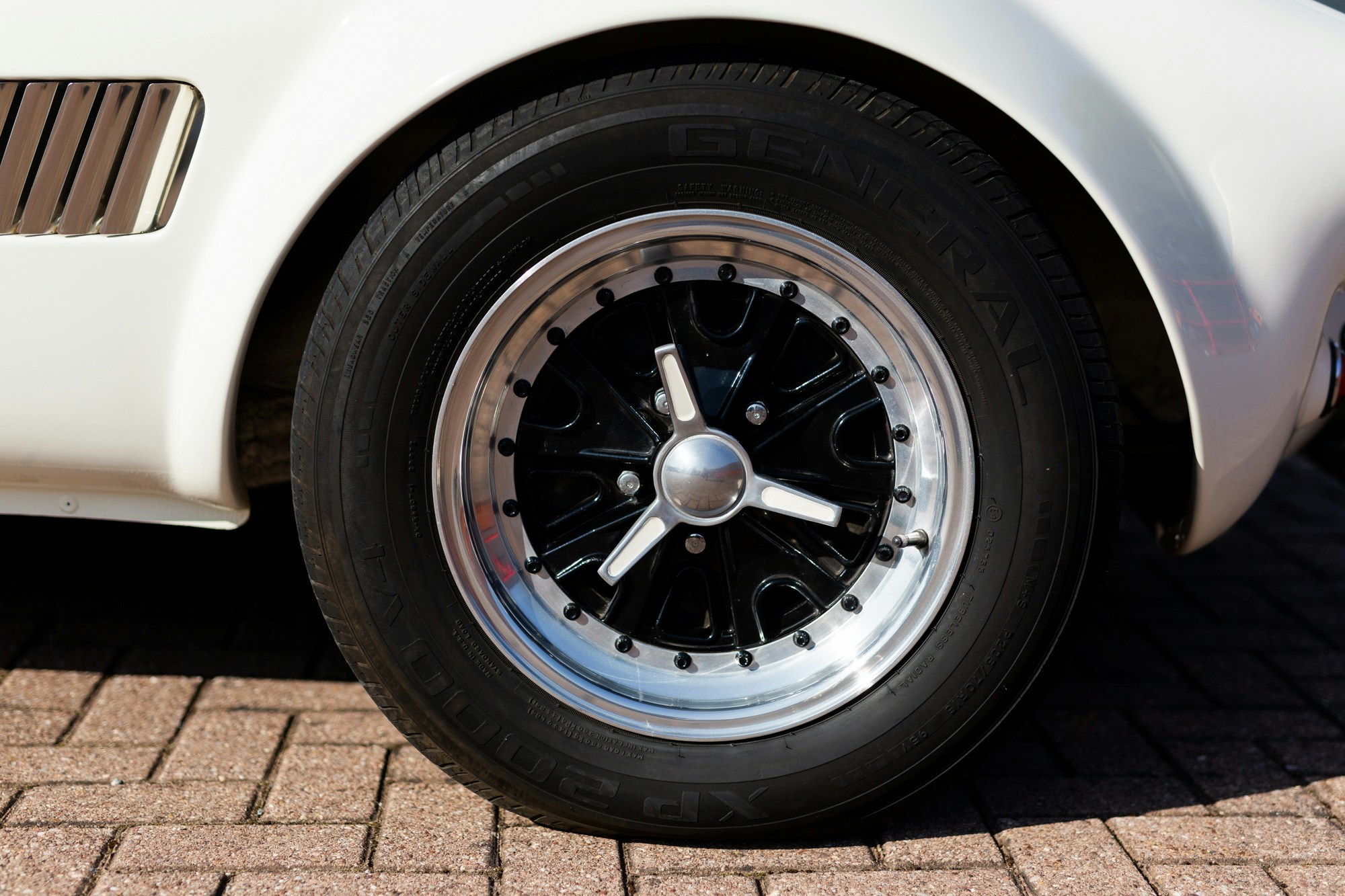 1996 CLASSIC REPLICAS VIPER V8