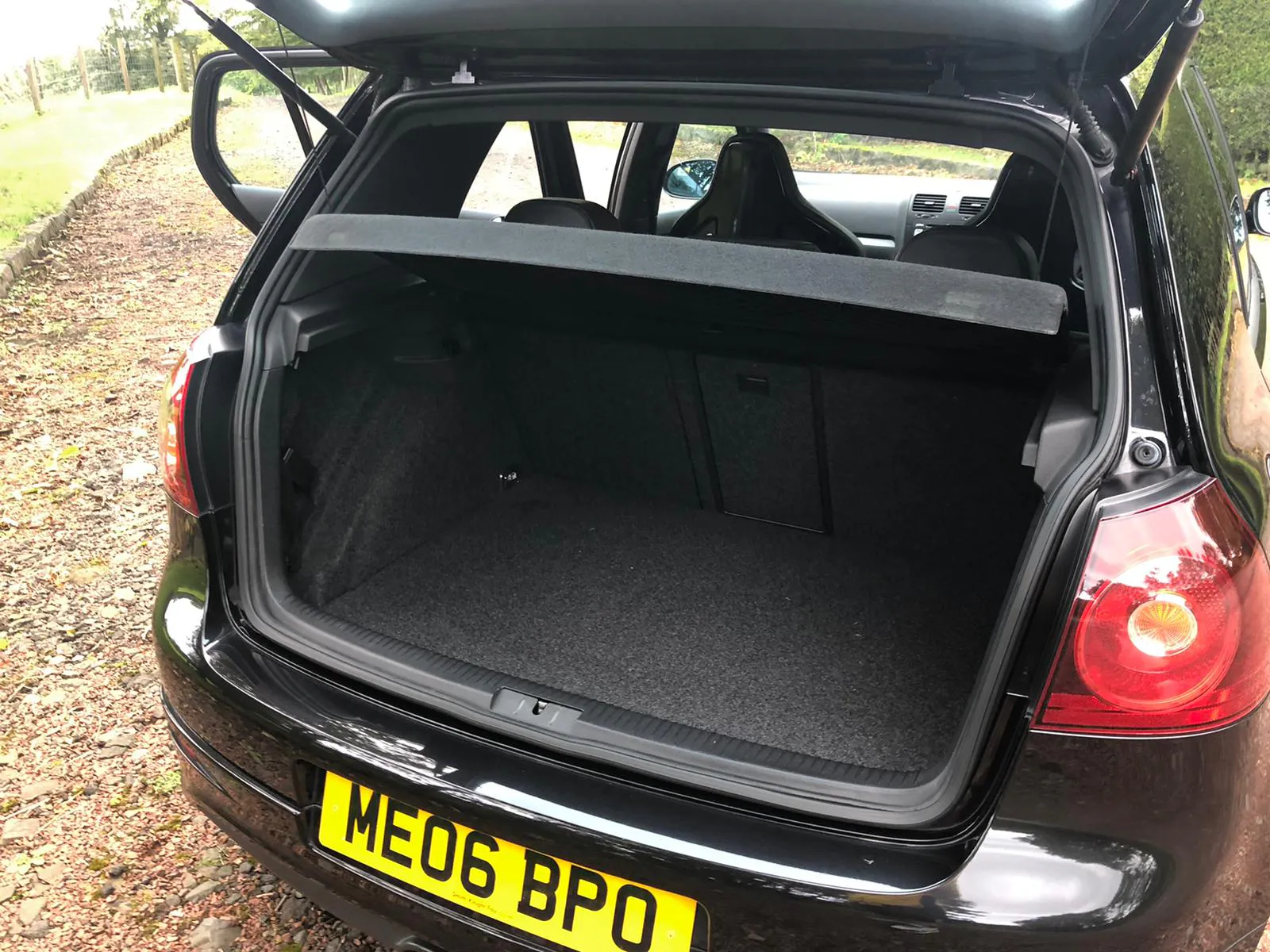 2006 VOLKSWAGEN GOLF (MK5) R32