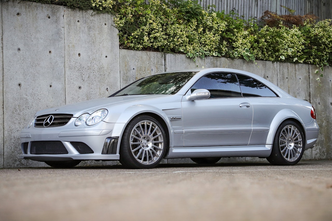 Mercedes CLK черный