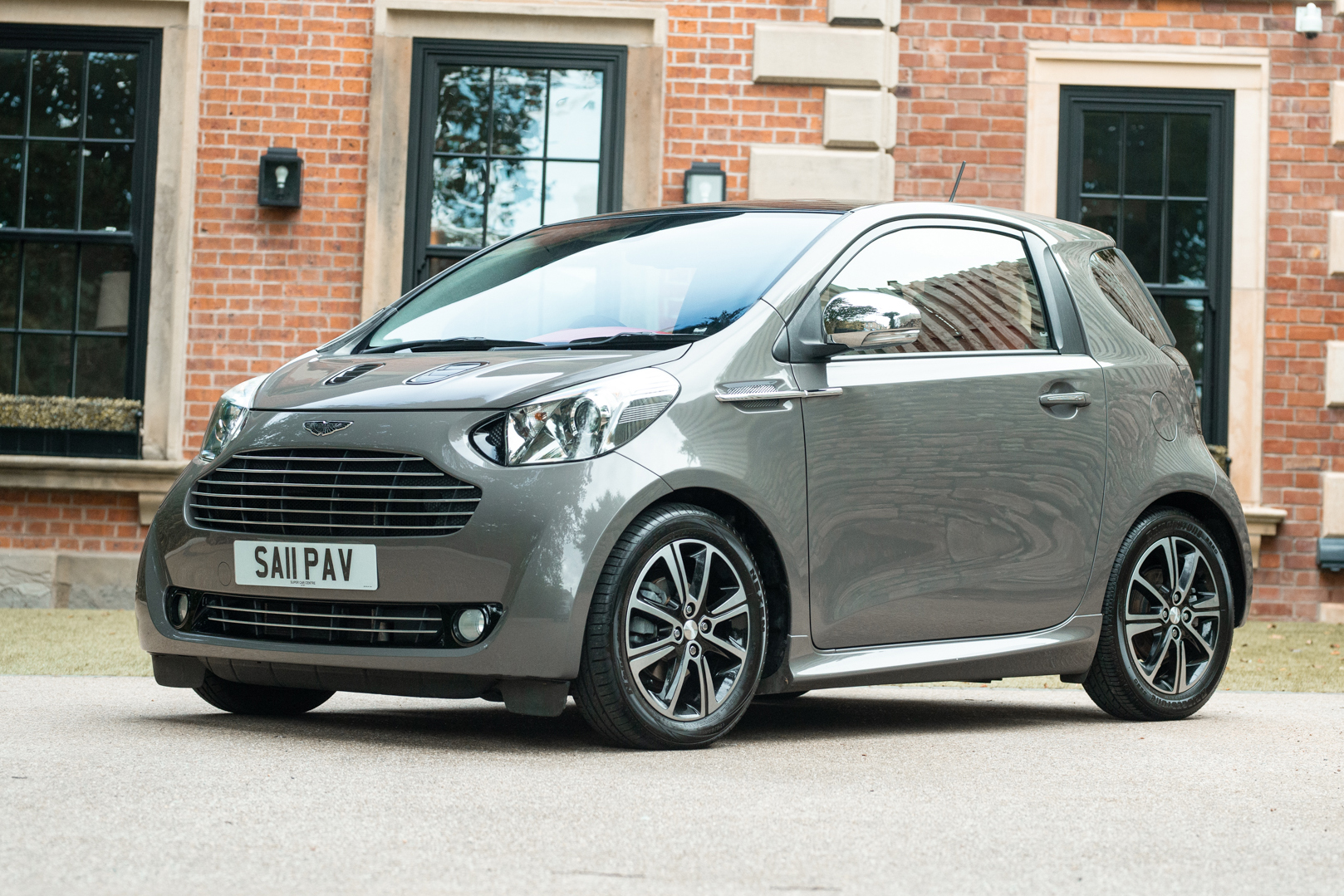 2011 ASTON MARTIN CYGNET