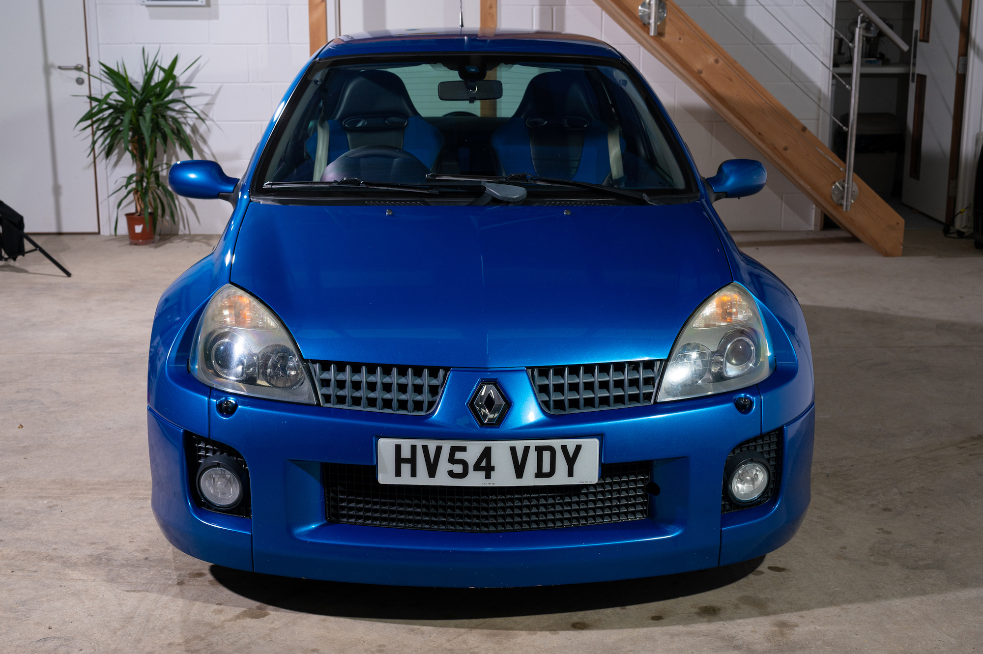 2004 RENAULT CLIO V6 255 PHASE 2 for sale by auction in Ludgershall