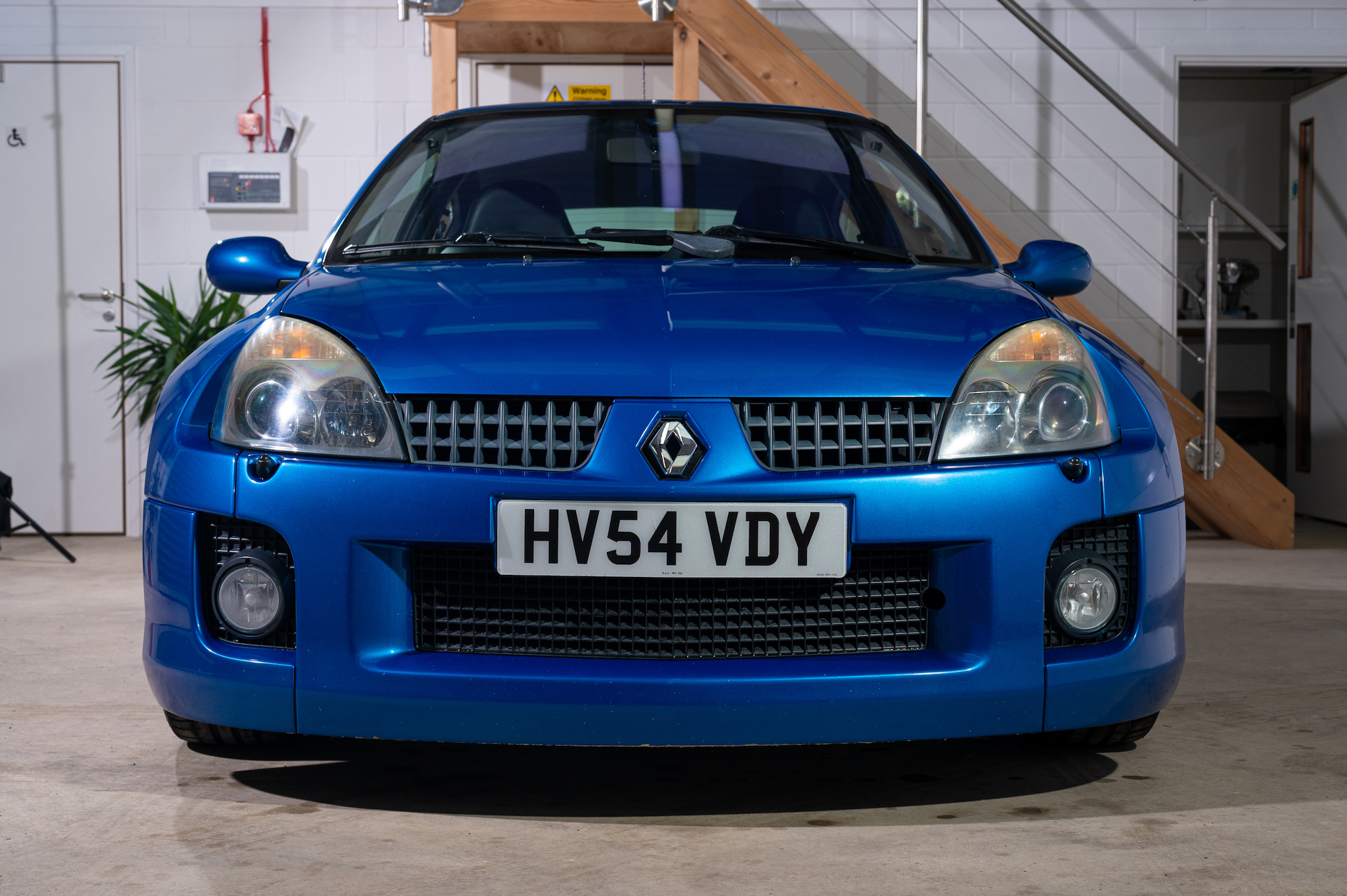 2004 RENAULT CLIO V6 255 PHASE 2 for sale by auction in Ludgershall