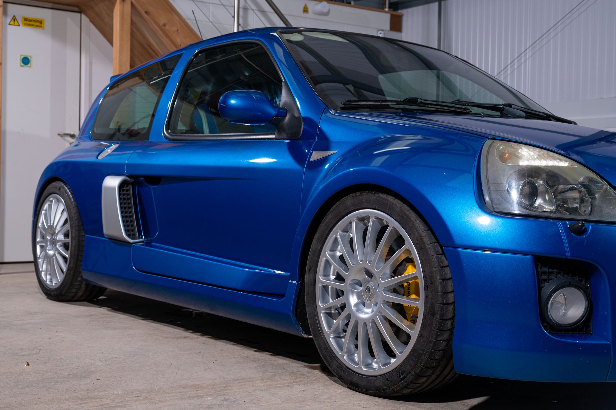 2004 RENAULT CLIO V6 255 PHASE 2 for sale by auction in Ludgershall