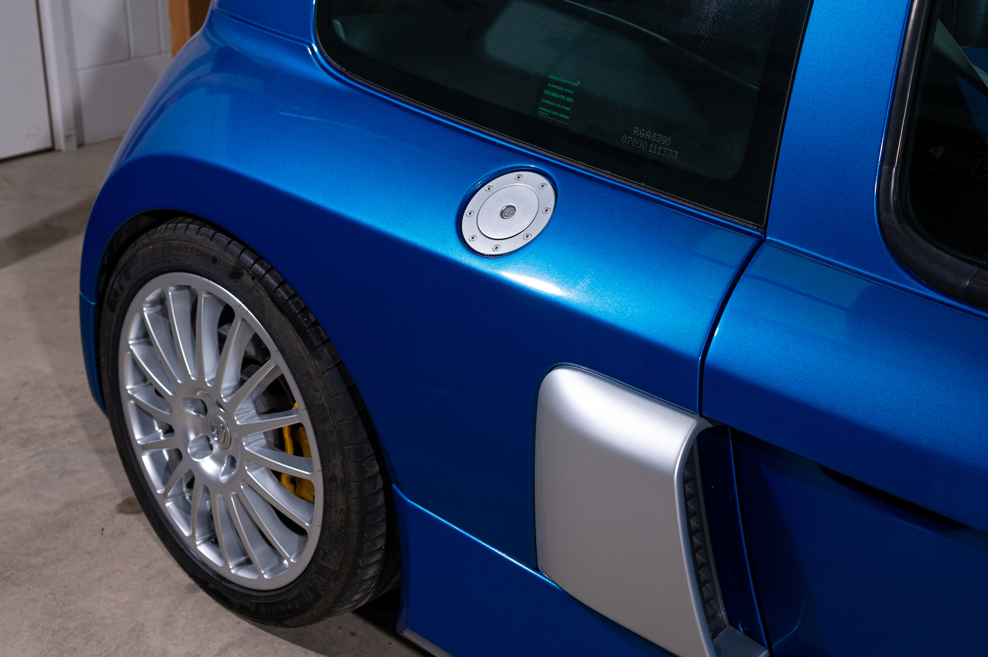 2004 RENAULT CLIO V6 255 PHASE 2 for sale by auction in Ludgershall