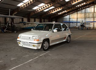 19 Renault 5 Gt Turbo 19 Renault 5 Gt Turbo