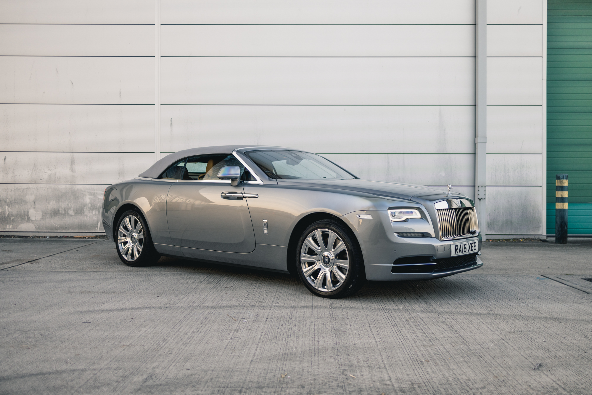 2016 ROLLS-ROYCE DAWN For Sale In Essex, United Kingdom